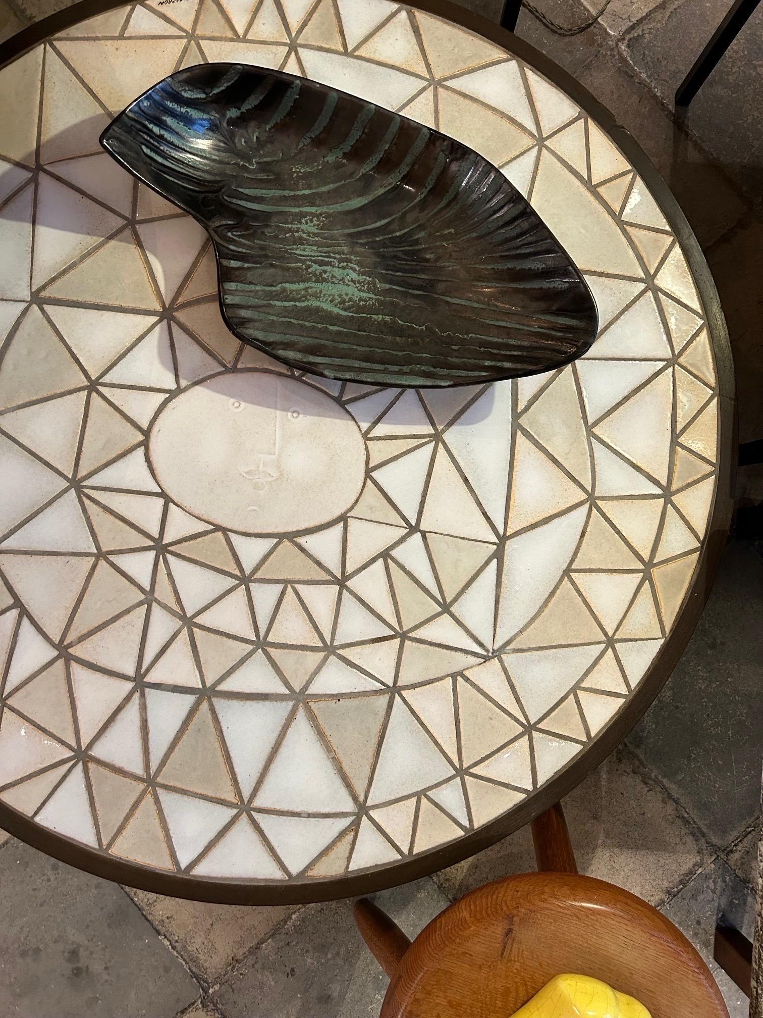 Métal Table basse circulaire de Roger Capron, années 1960 en vente