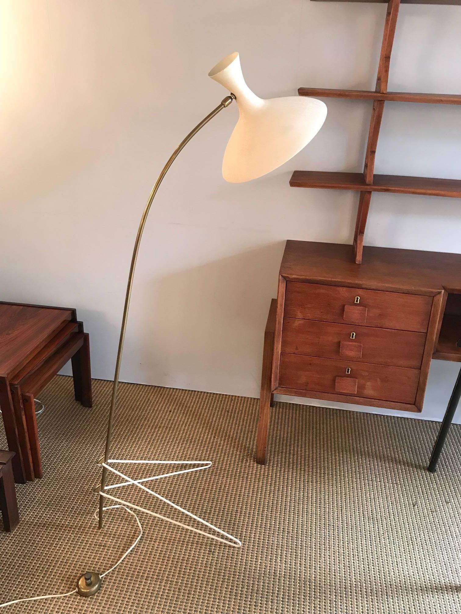 Floor lamp by Louis Kalff In Good Condition For Sale In Paris, FR