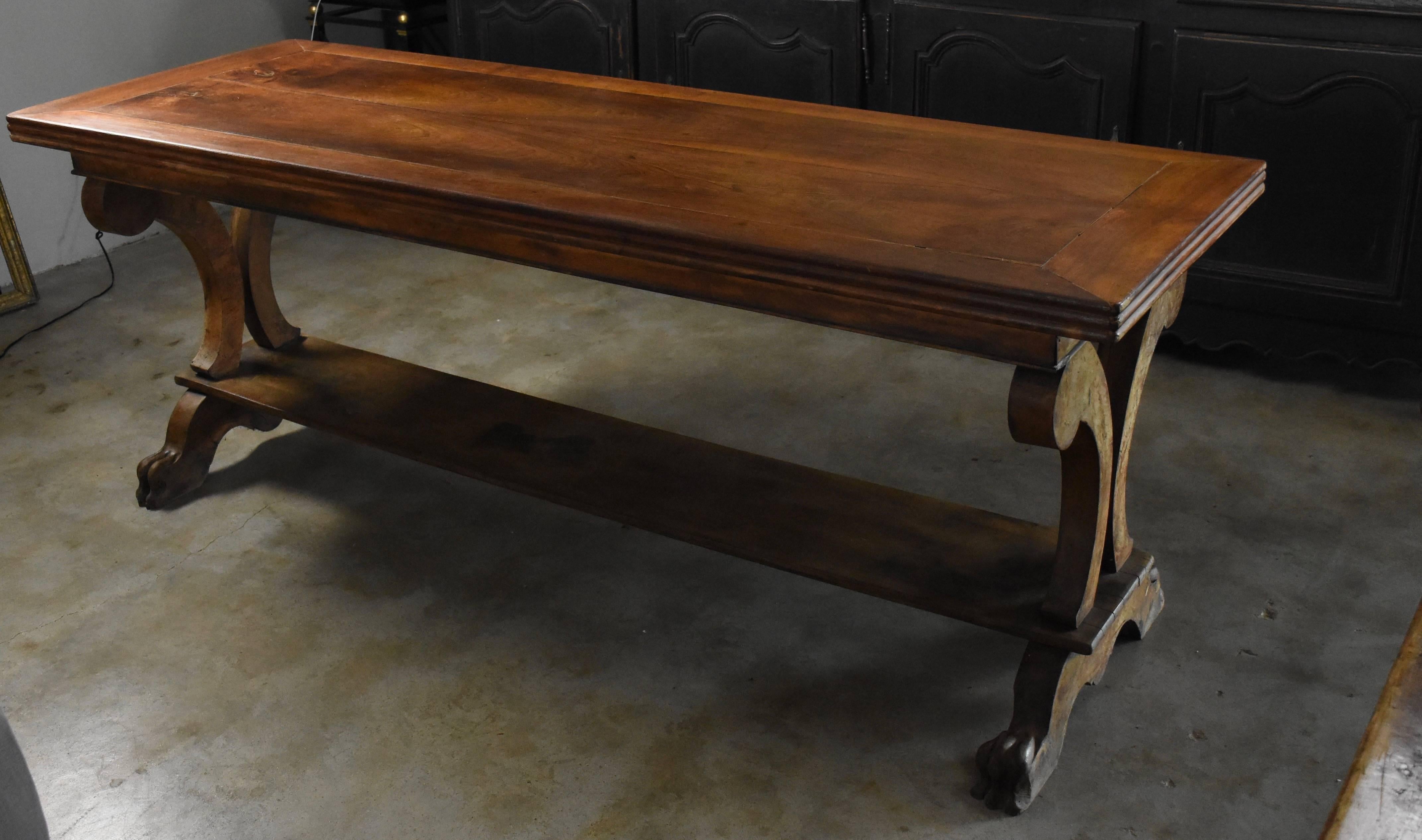 Early 19th Century French Walnut Library Console Table with Lion Claw Feet For Sale 3