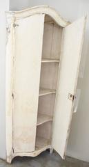 18th Century Italian Rococo Style Plaster Painted Creamy White Corner Cabinet