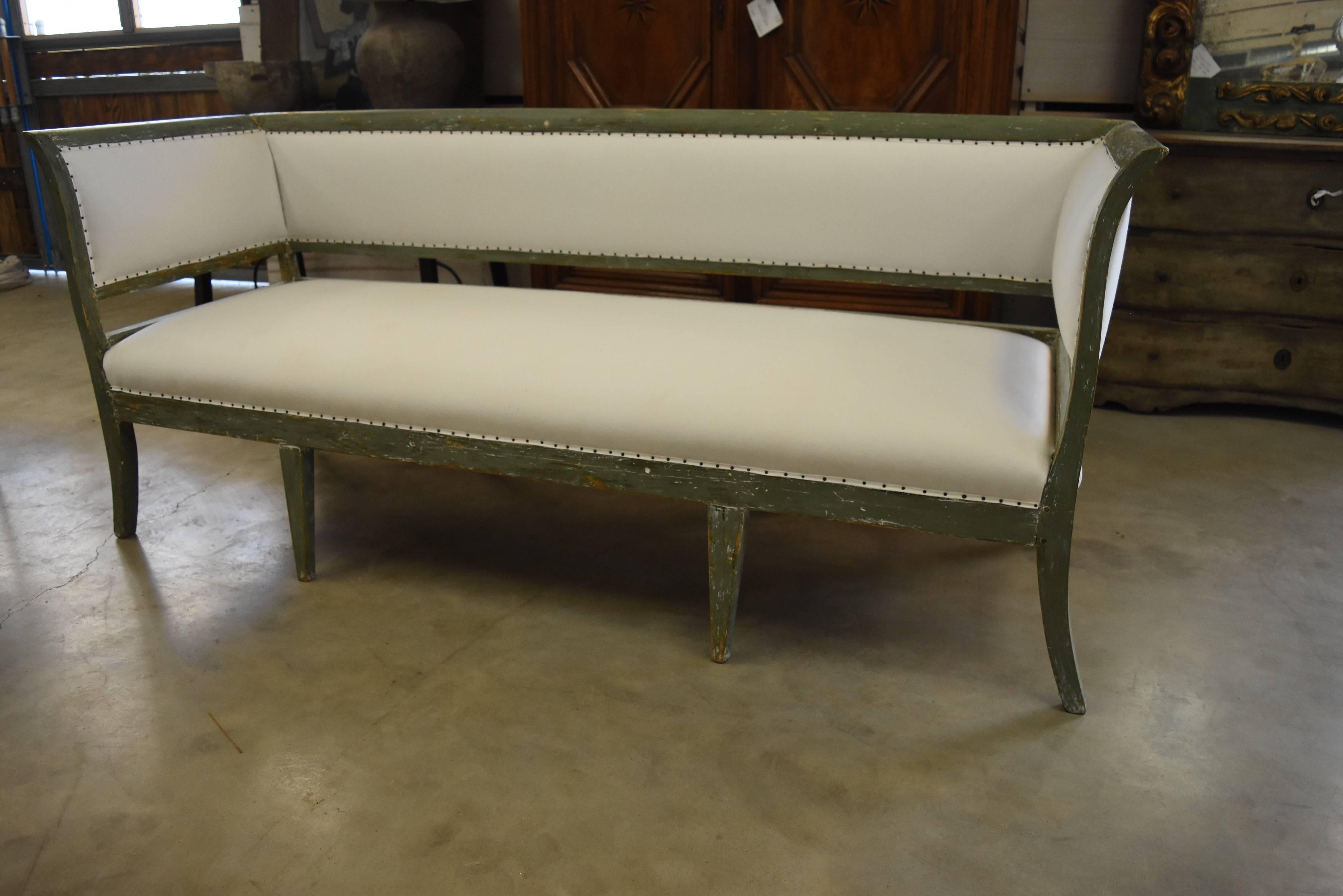 19th Century Swedish Painted Green Empire Sofa In Good Condition In Houston, TX