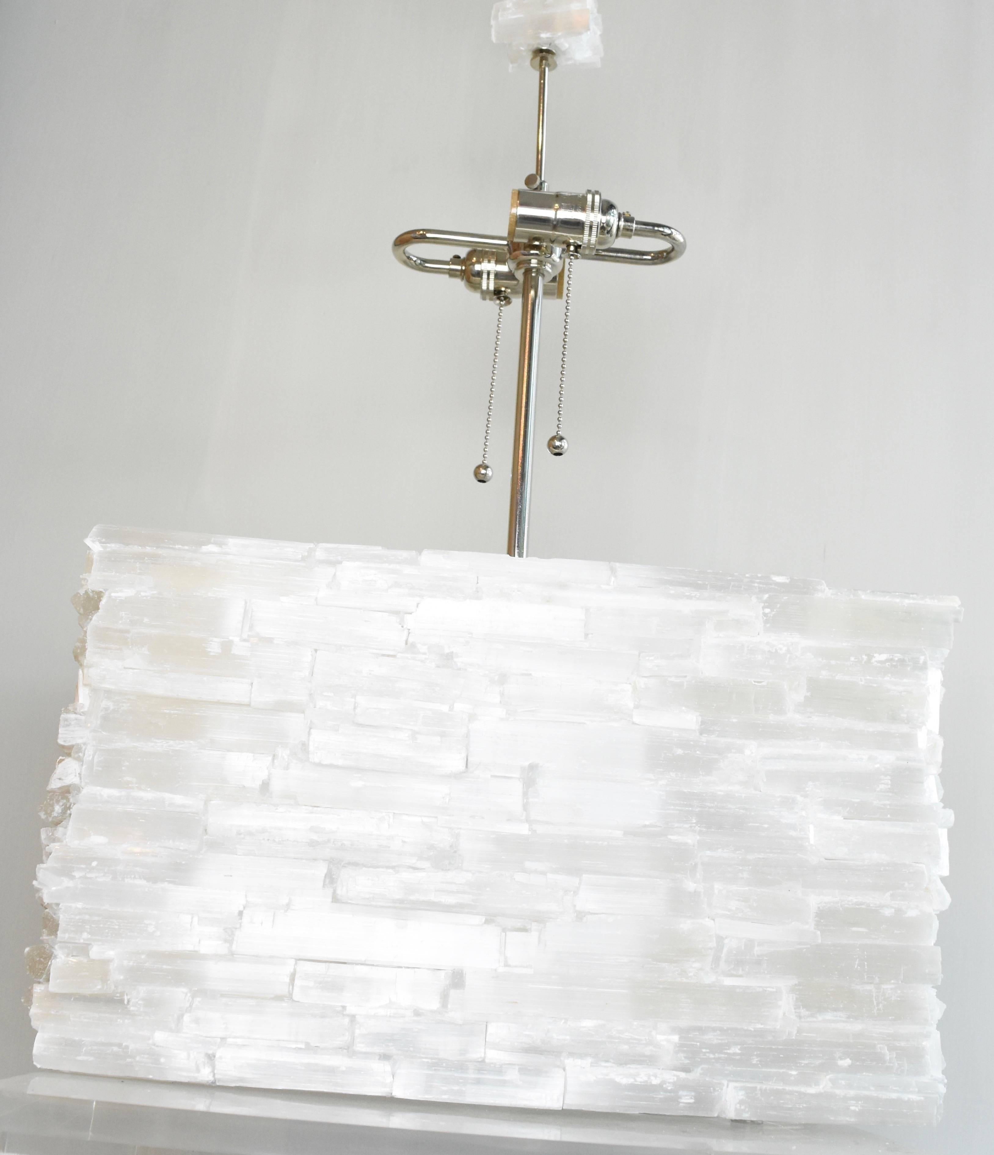Selenite Large-Scale Rectangular Pair of Lamps In Excellent Condition In Houston, TX