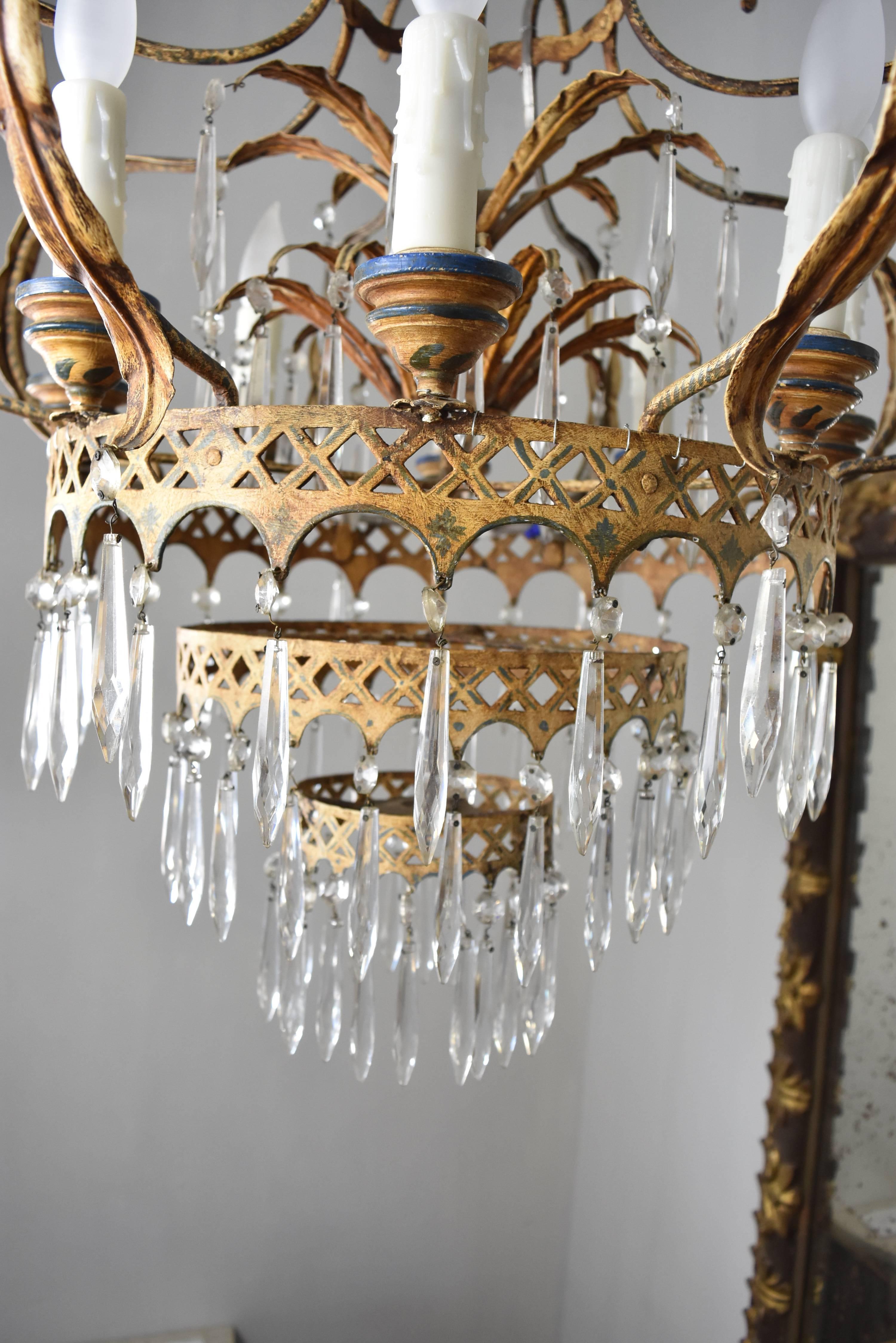 19th Century Italian Corona Tole Chandelier with Eight Arms and Crystals 3