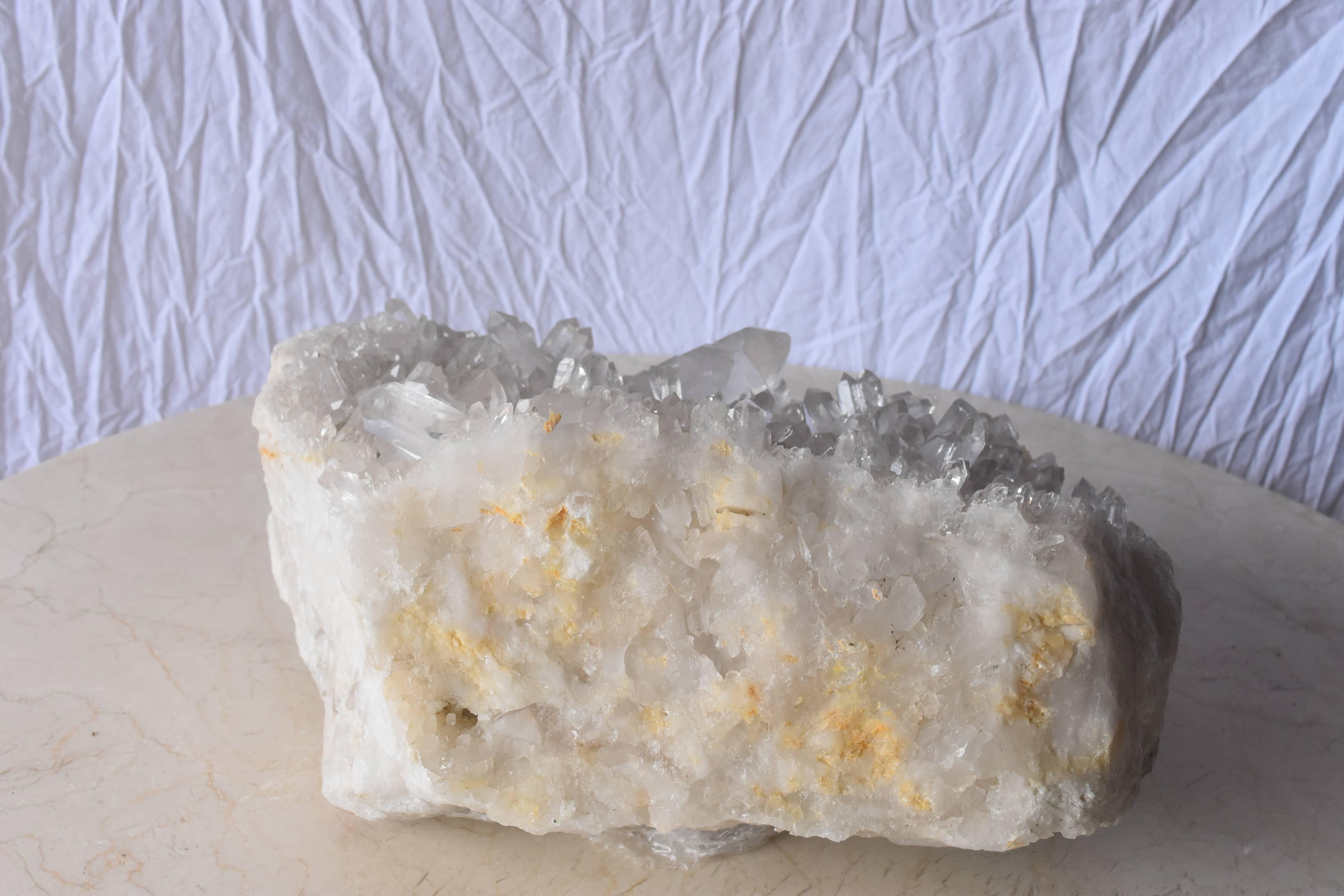 clear quartz in rock