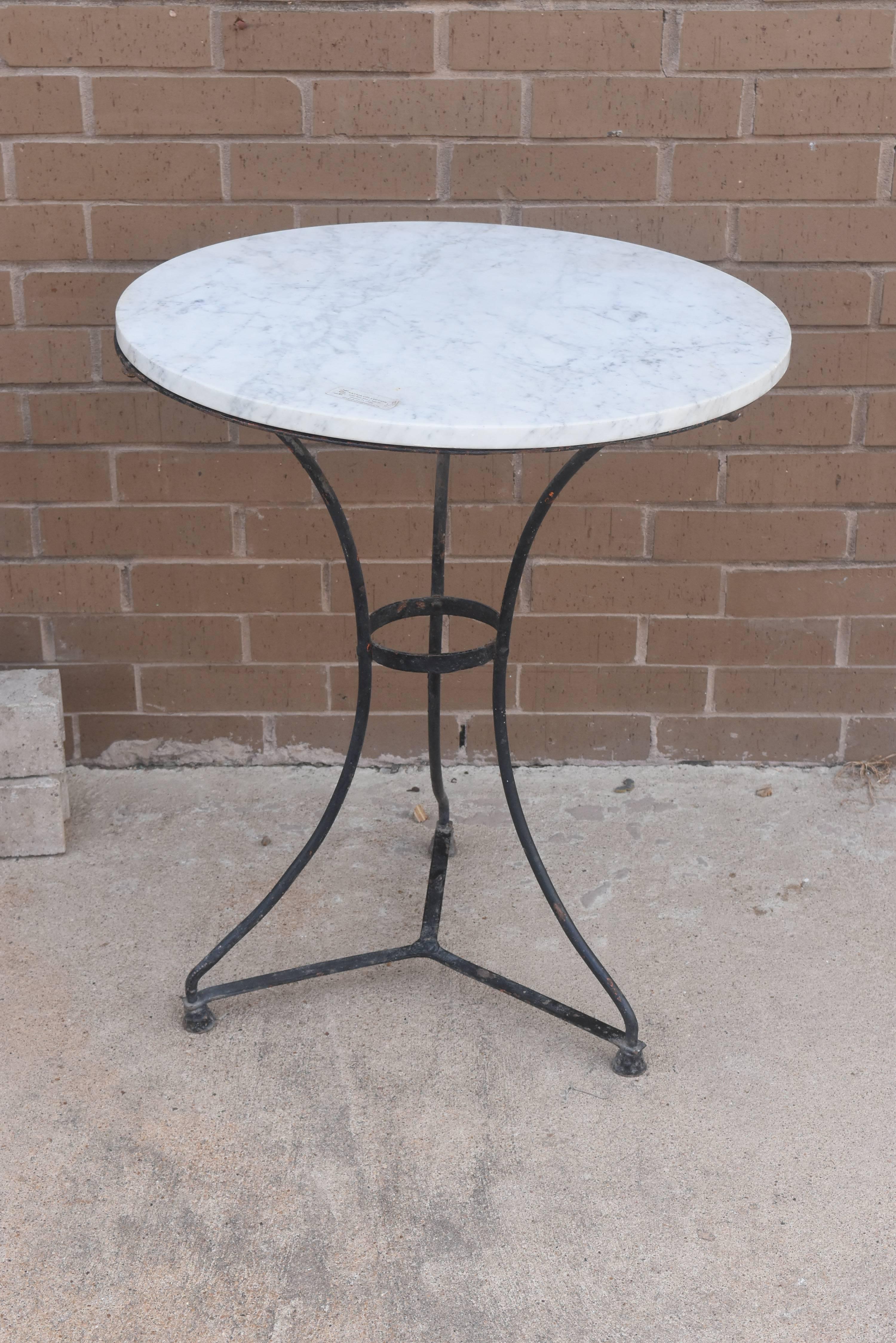 Late 19th Century French Iron Bistro Table Painted Black with White Marble Top 2