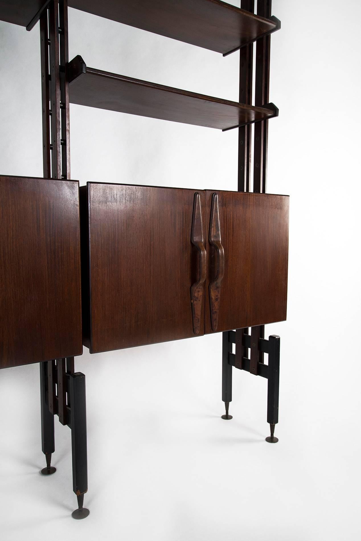 Mid-Century Modern Large Adjustable Rosewood and Leather Bookcase, Italy, 1950
