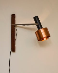 Large adjustable wall sconce in copper and wood, model 2148, Stilnovo, late 1950s