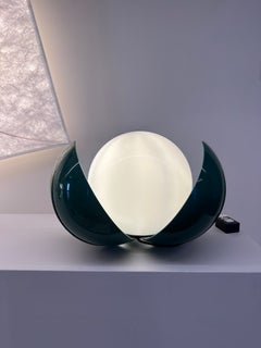 Frine Table Lamp, with controlled opening, Studio Tetrarch Artemide, 1970