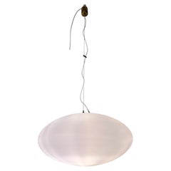 Suspension en verre en forme de disque, Stilnovo, vers 1959.