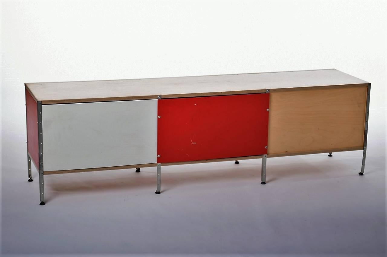 Storage Unit by Charles Eames - Modernica 2