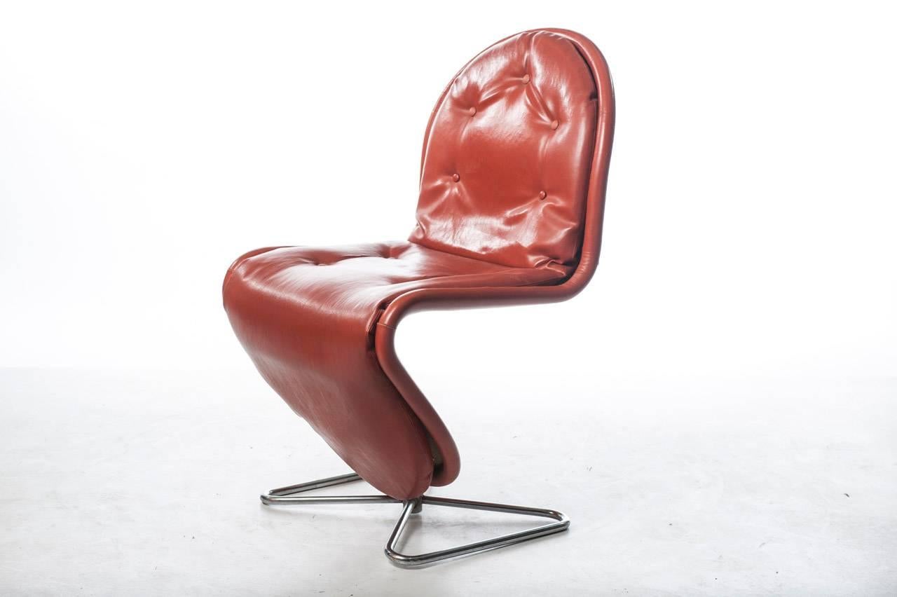 Mid-Century Modern Pair of Easy Chairs by Verner Panton