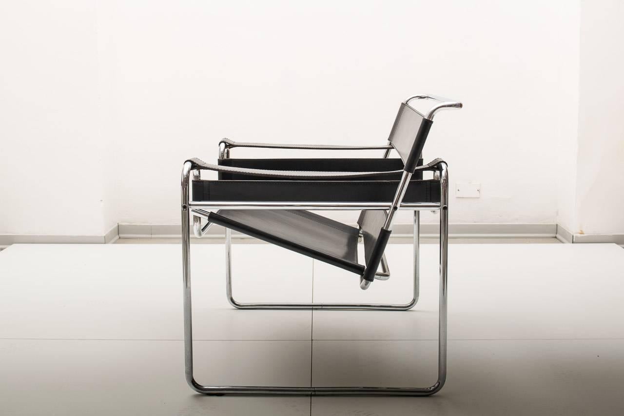 Mid-Century Modern Pair of Armchairs Wassily by Marcel Breuer for Gavina