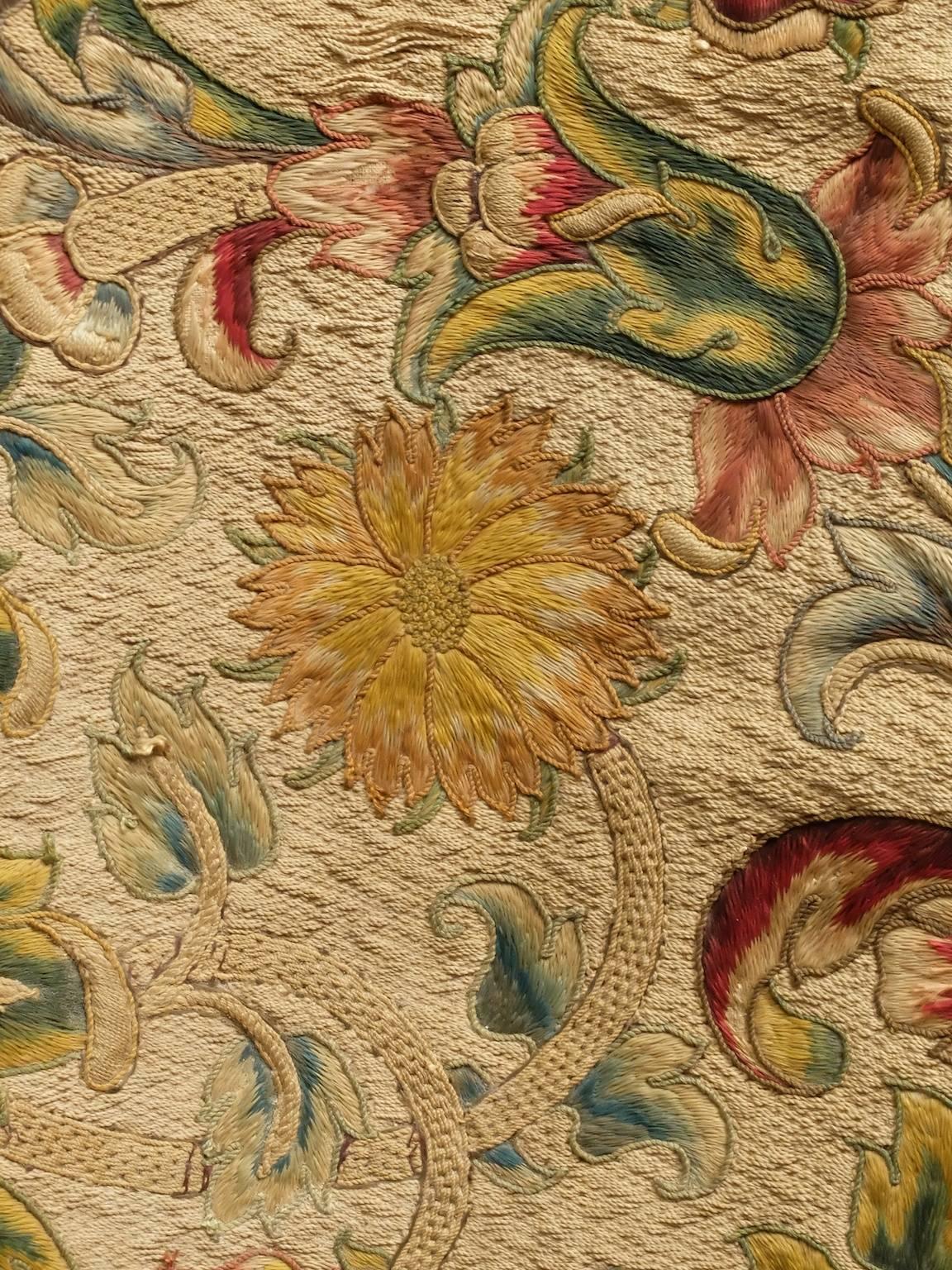 18th Century Italian Valance For Sale