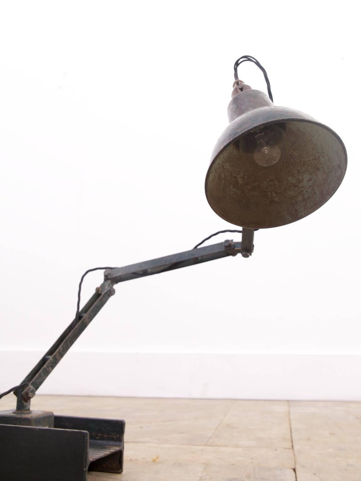 Articulated Industrial Lamp In Good Condition For Sale In Llandudno, Conwy