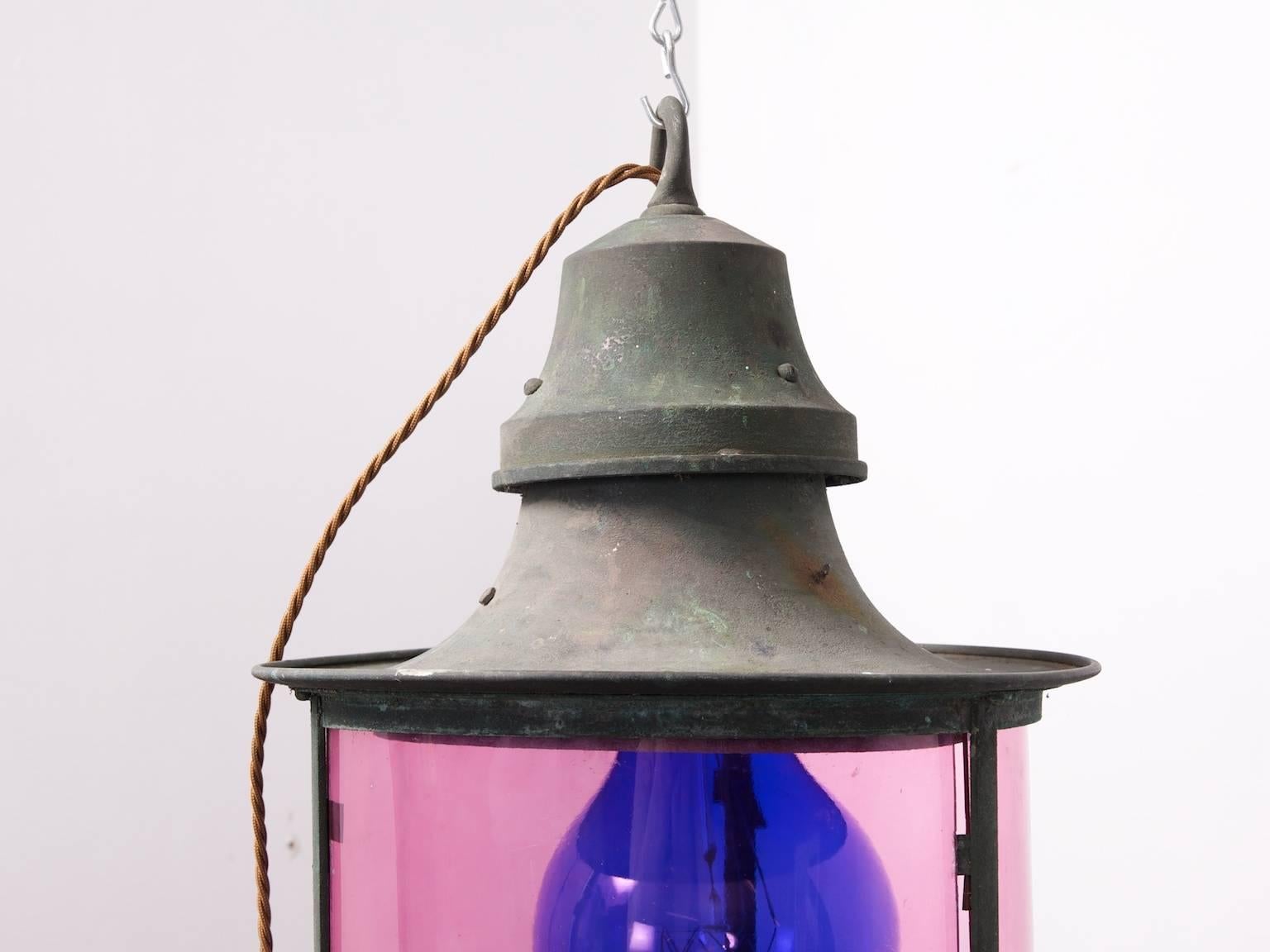 Color Glass Lantern In Good Condition For Sale In Llandudno, Conwy