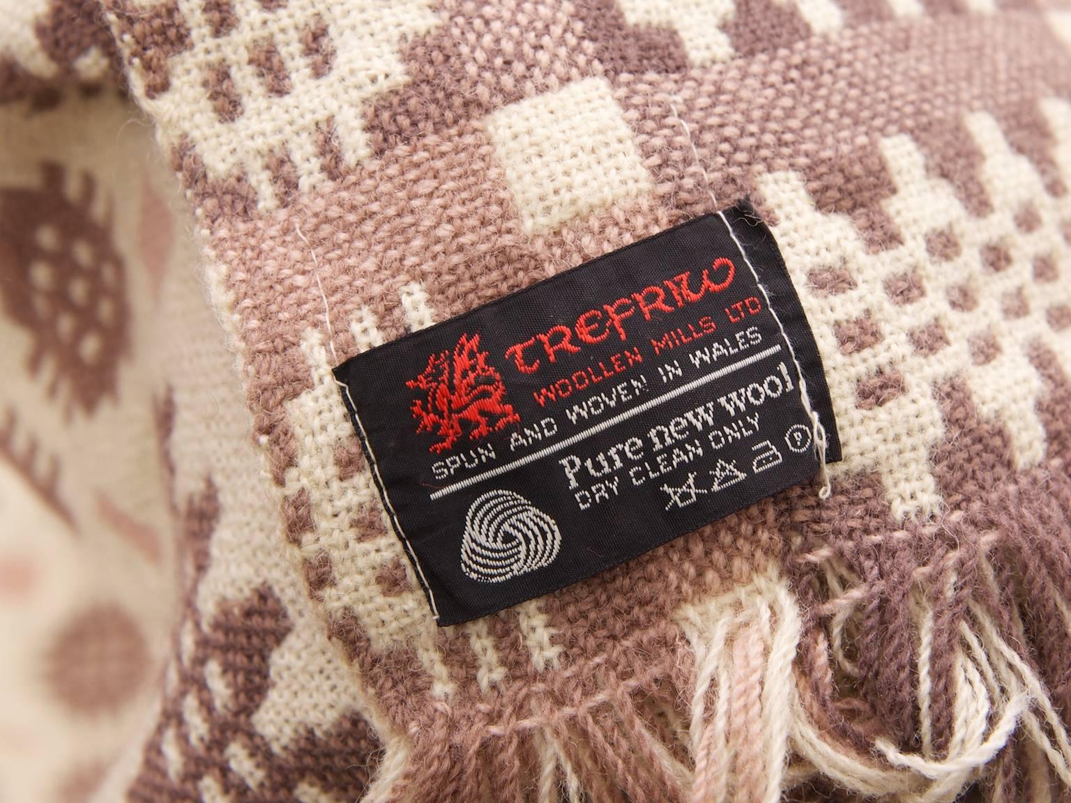 Trefriw Tapestry Blanket In Good Condition For Sale In Llandudno, Conwy