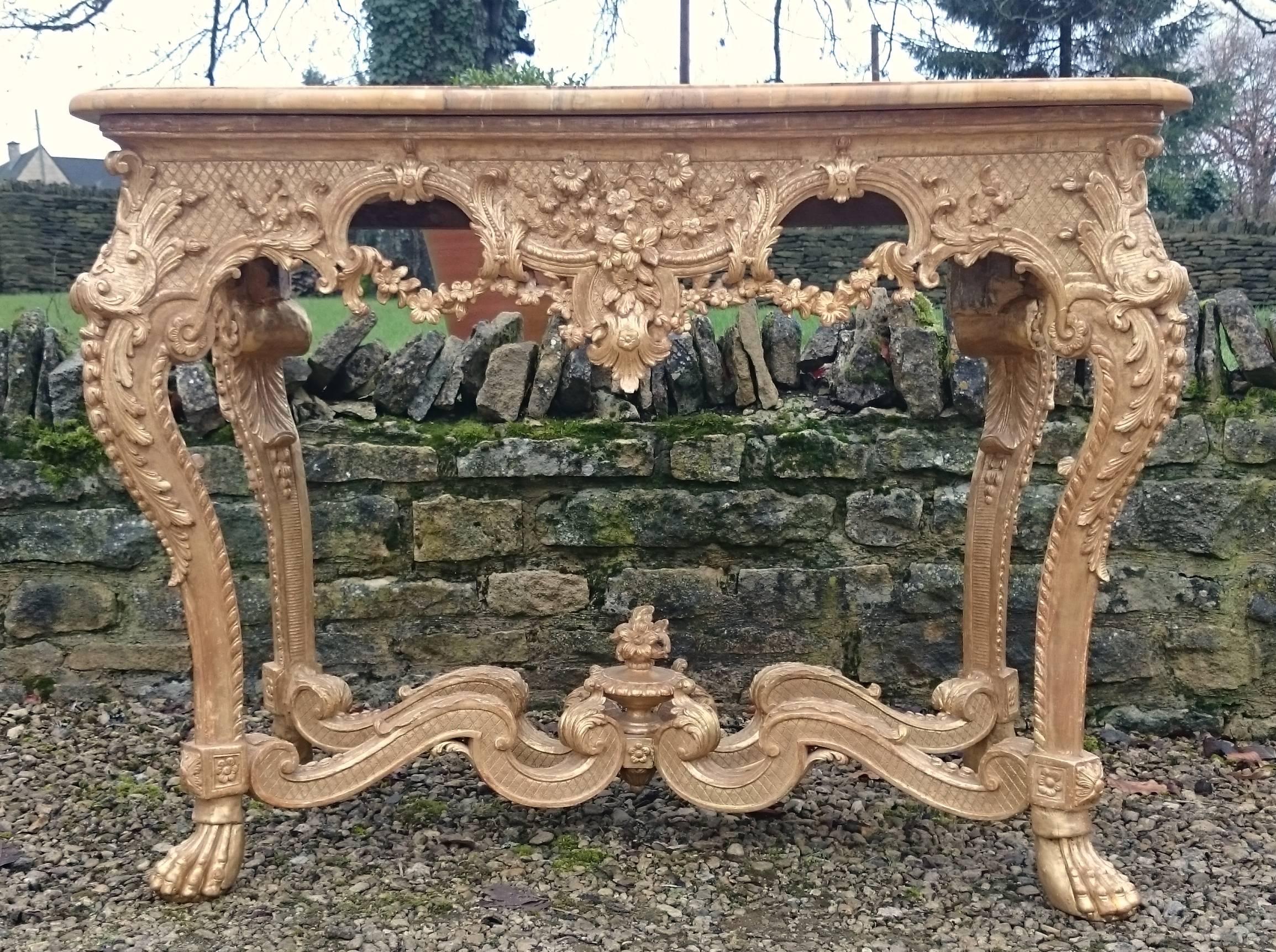 18th Century, George II Period Gilt Console Table with Marble Top In Excellent Condition In Gloucestershire, GB