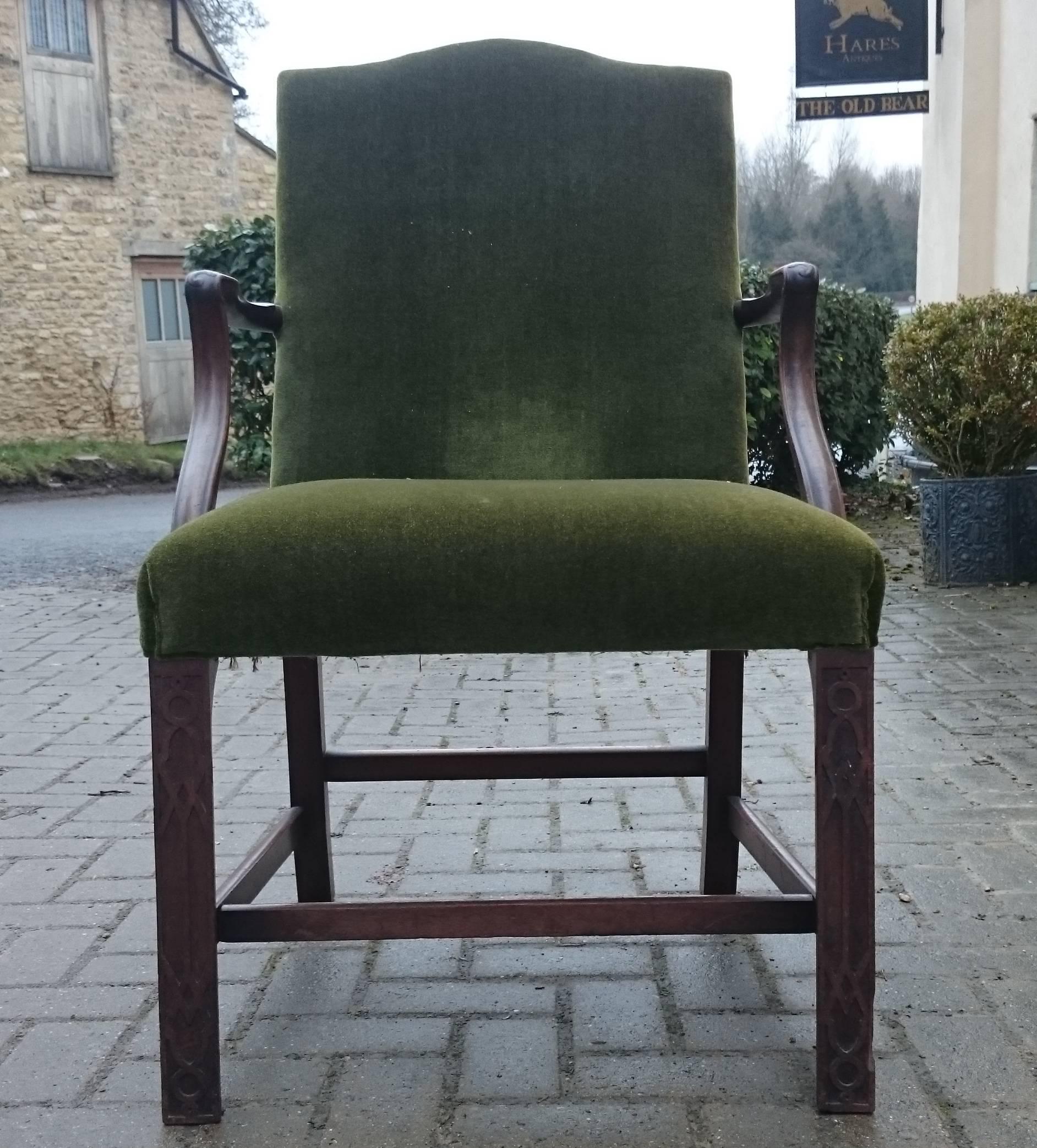 Victorian 19th Century Gainsborough Library Chair in the Manner of Thomas Chippendale For Sale
