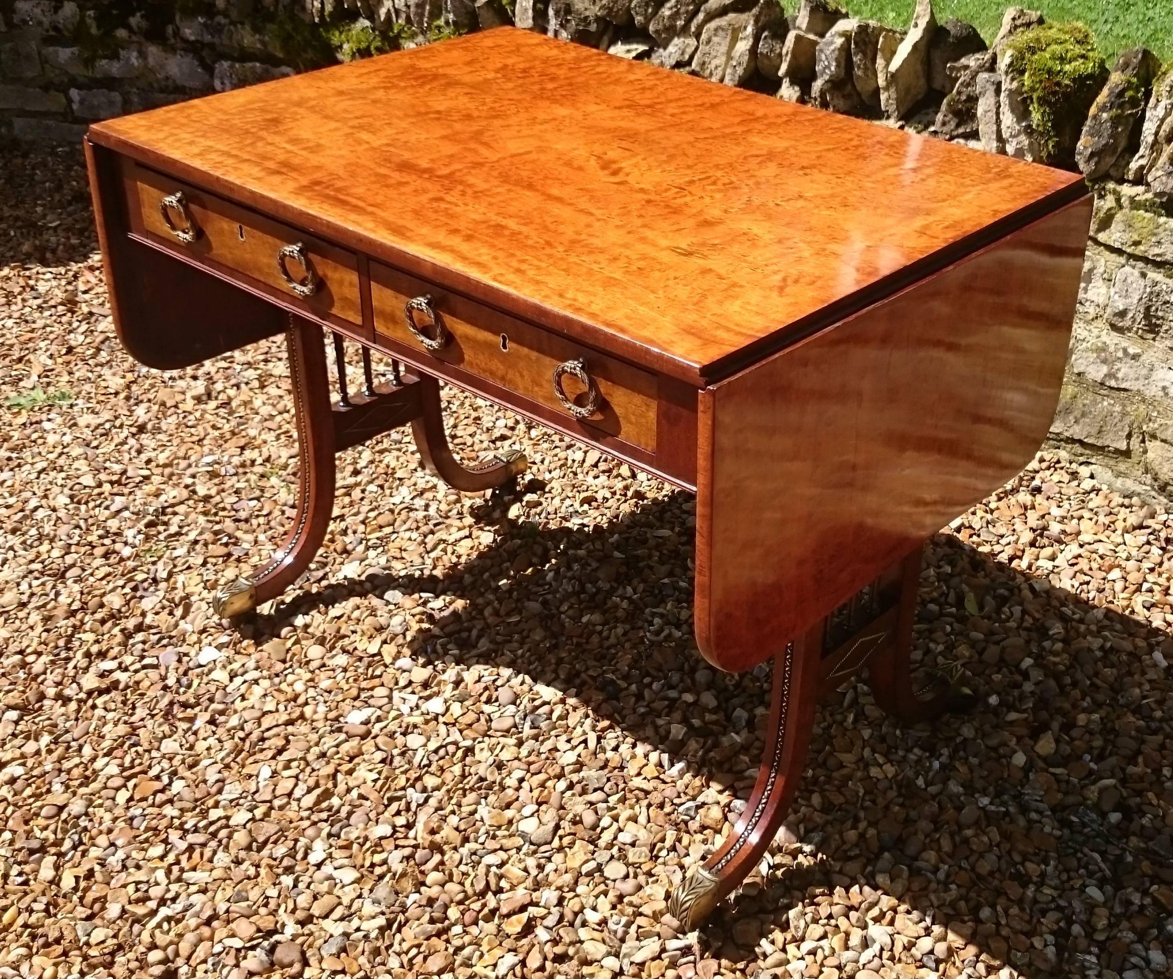 Great Britain (UK) Very Fine Quality Early 19th Century Regency Mahogany Antique Sofa Table For Sale