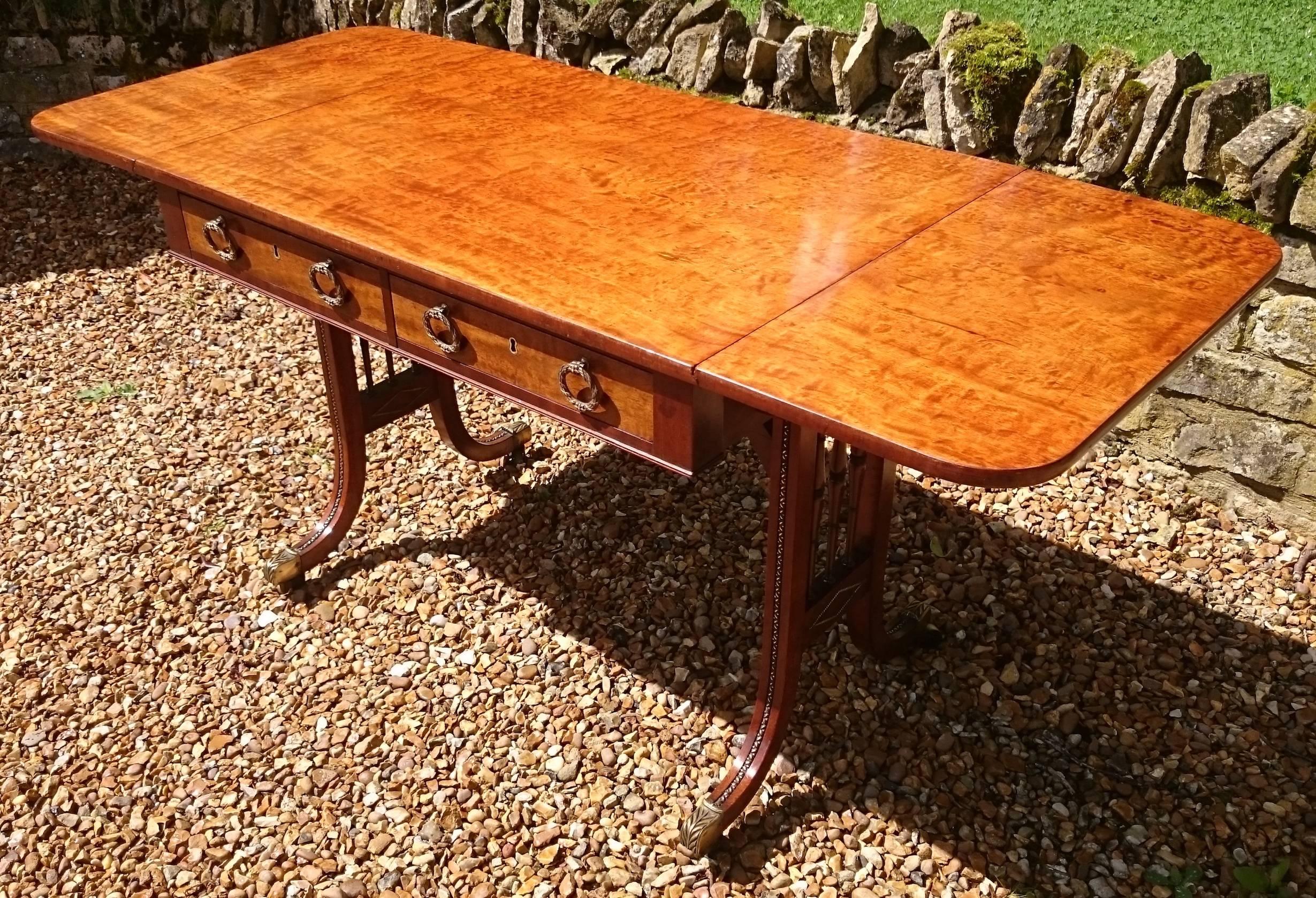 Very Fine Quality Early 19th Century Regency Mahogany Antique Sofa Table For Sale 4