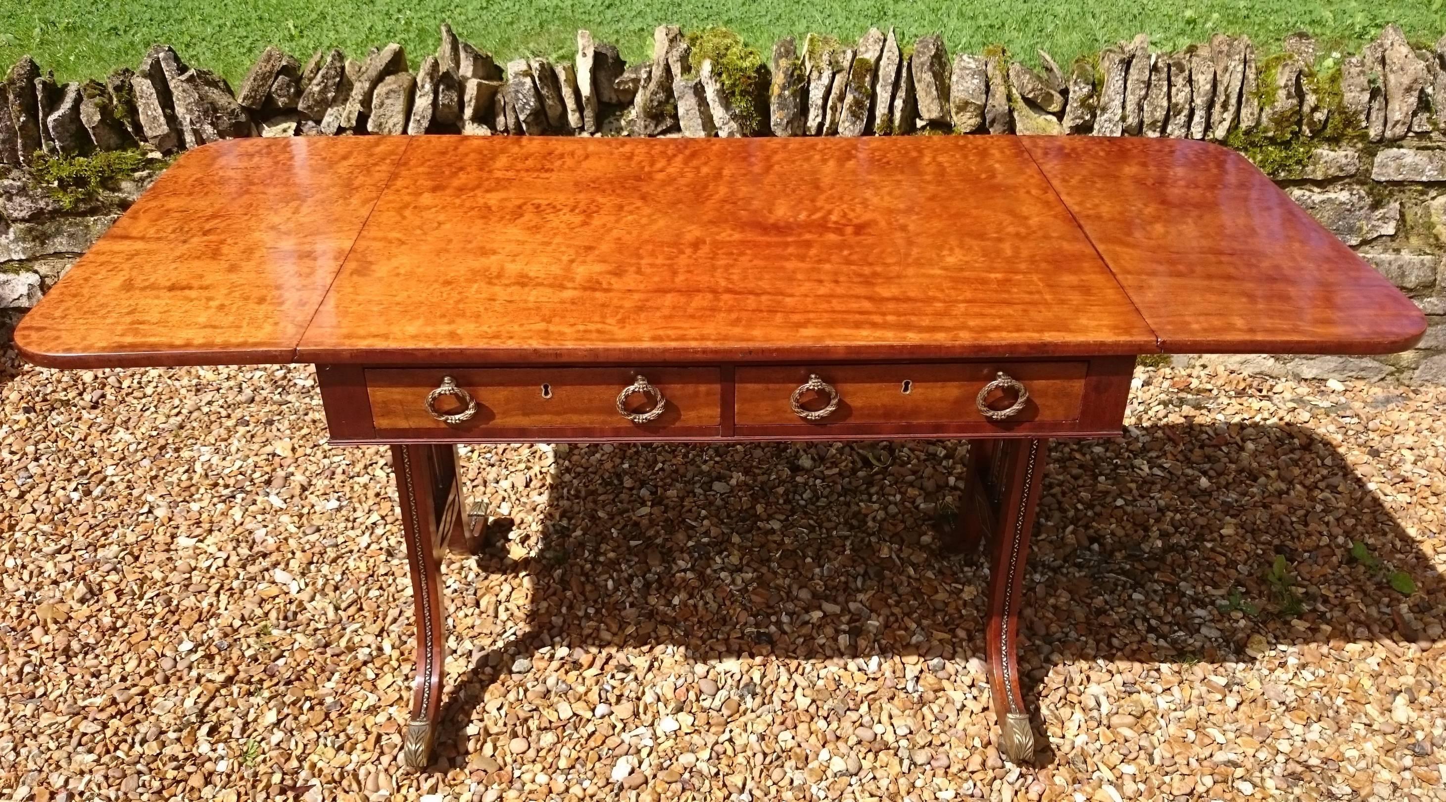 Very Fine Quality Early 19th Century Regency Mahogany Antique Sofa Table For Sale 5