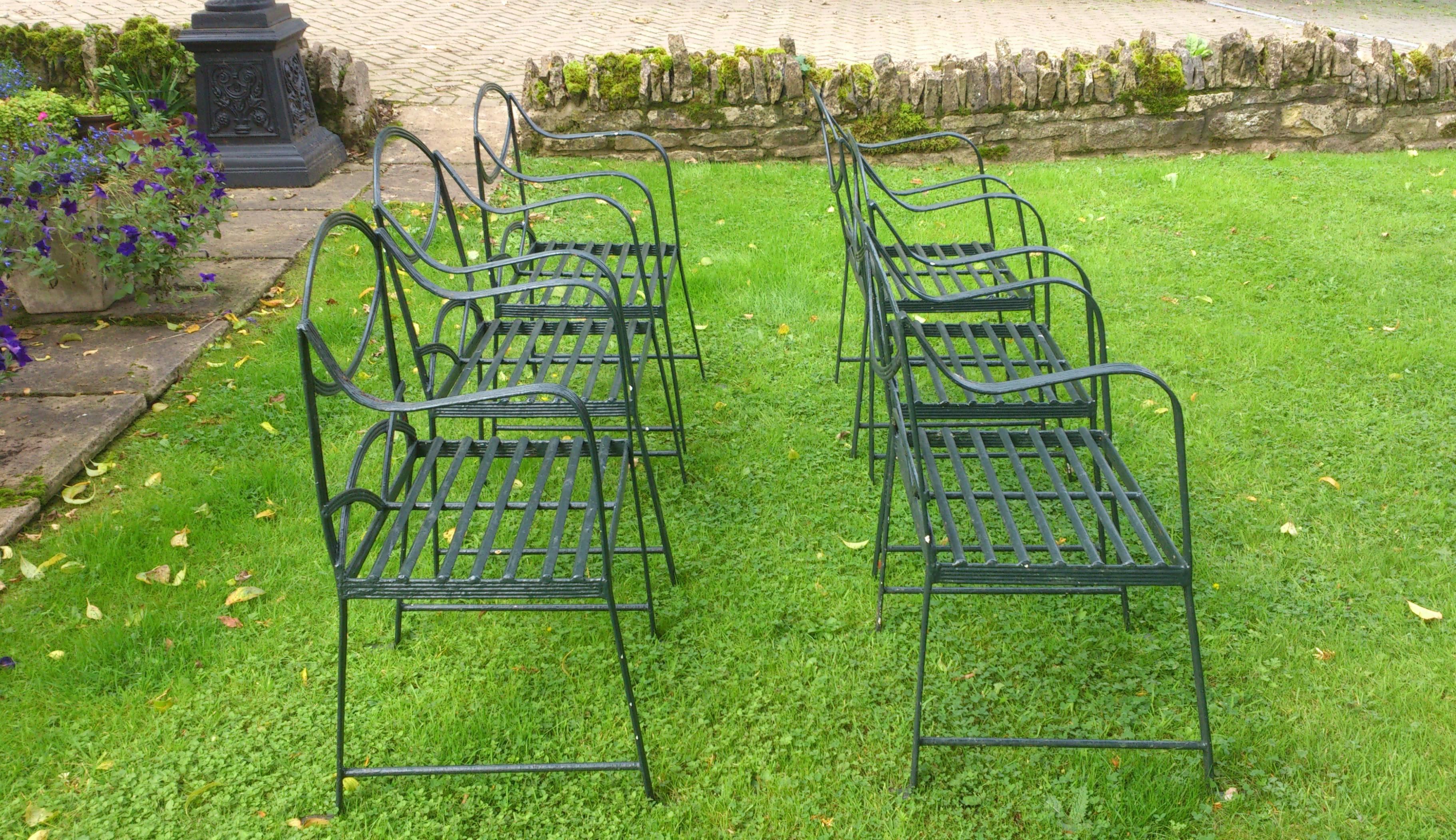 Set of six handmade wrought iron garden chairs in the manner of the Regency period of circa 1815-1820,

English, 20th century 

Measure: 87cm / 34