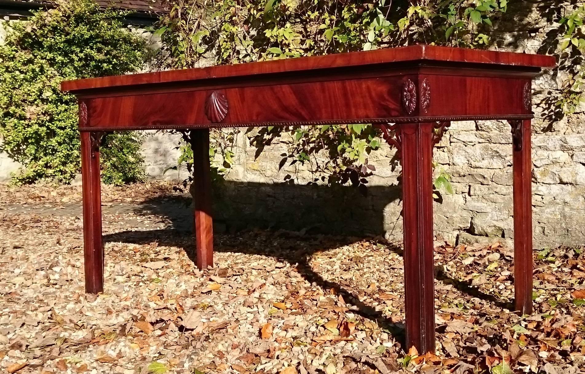 18th Century Mahogany Console Table In Excellent Condition For Sale In Gloucestershire, GB