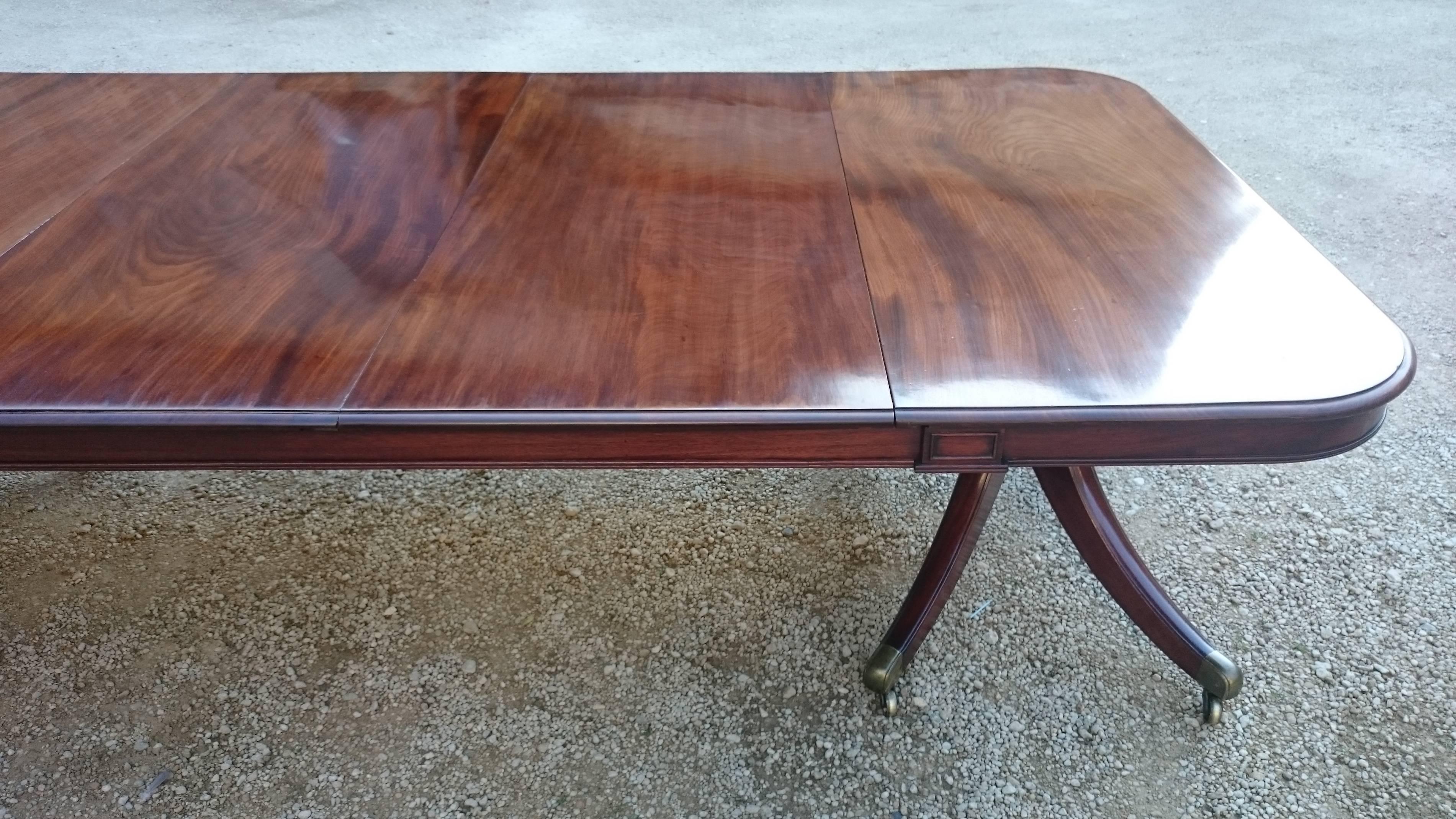 Great Britain (UK) Very Large Antique Three Pedestal Dining Table Made Of The Finest Mahogany