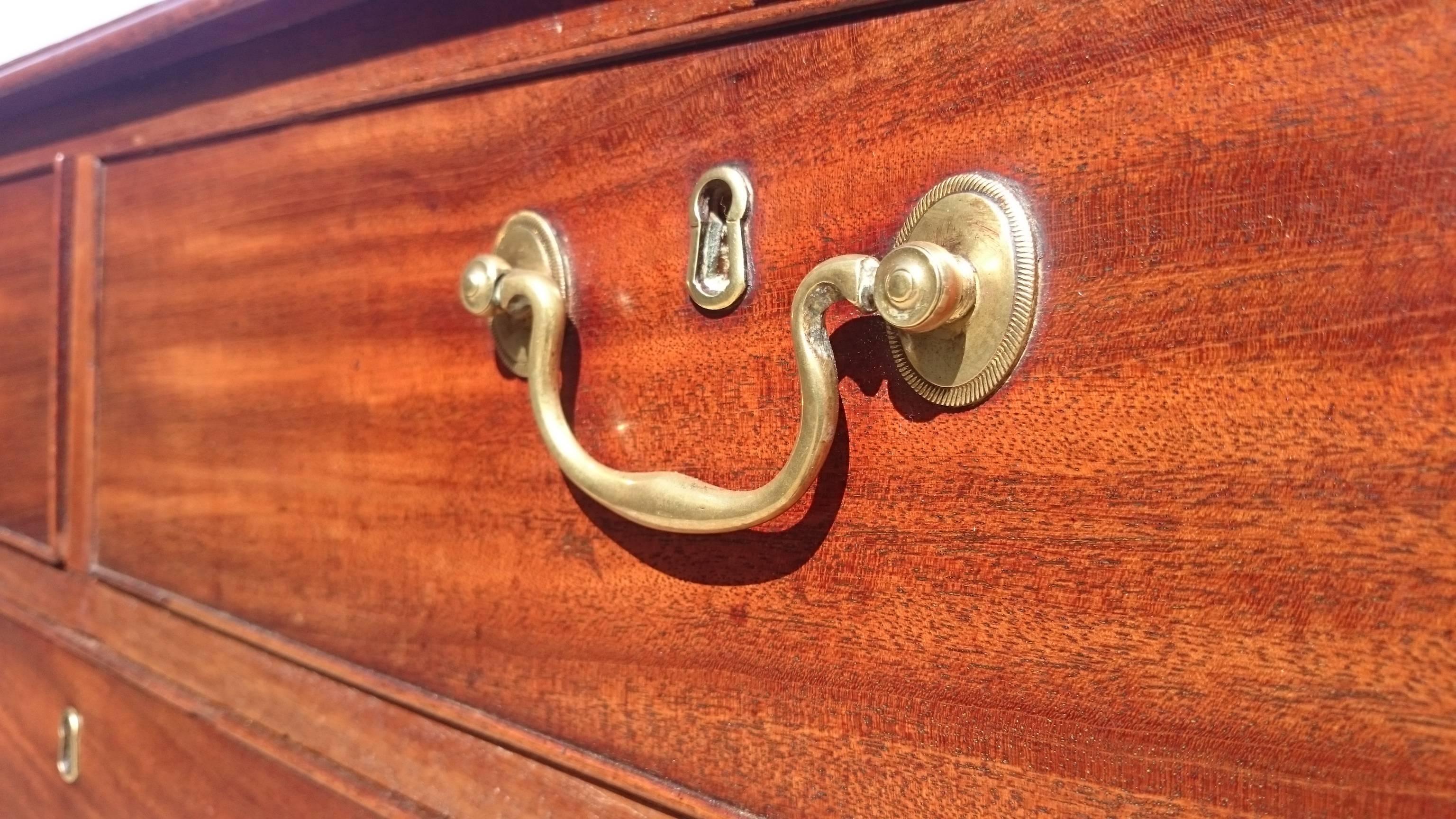 Antique Chest of Drawers Cuban Mahogany For Sale 3