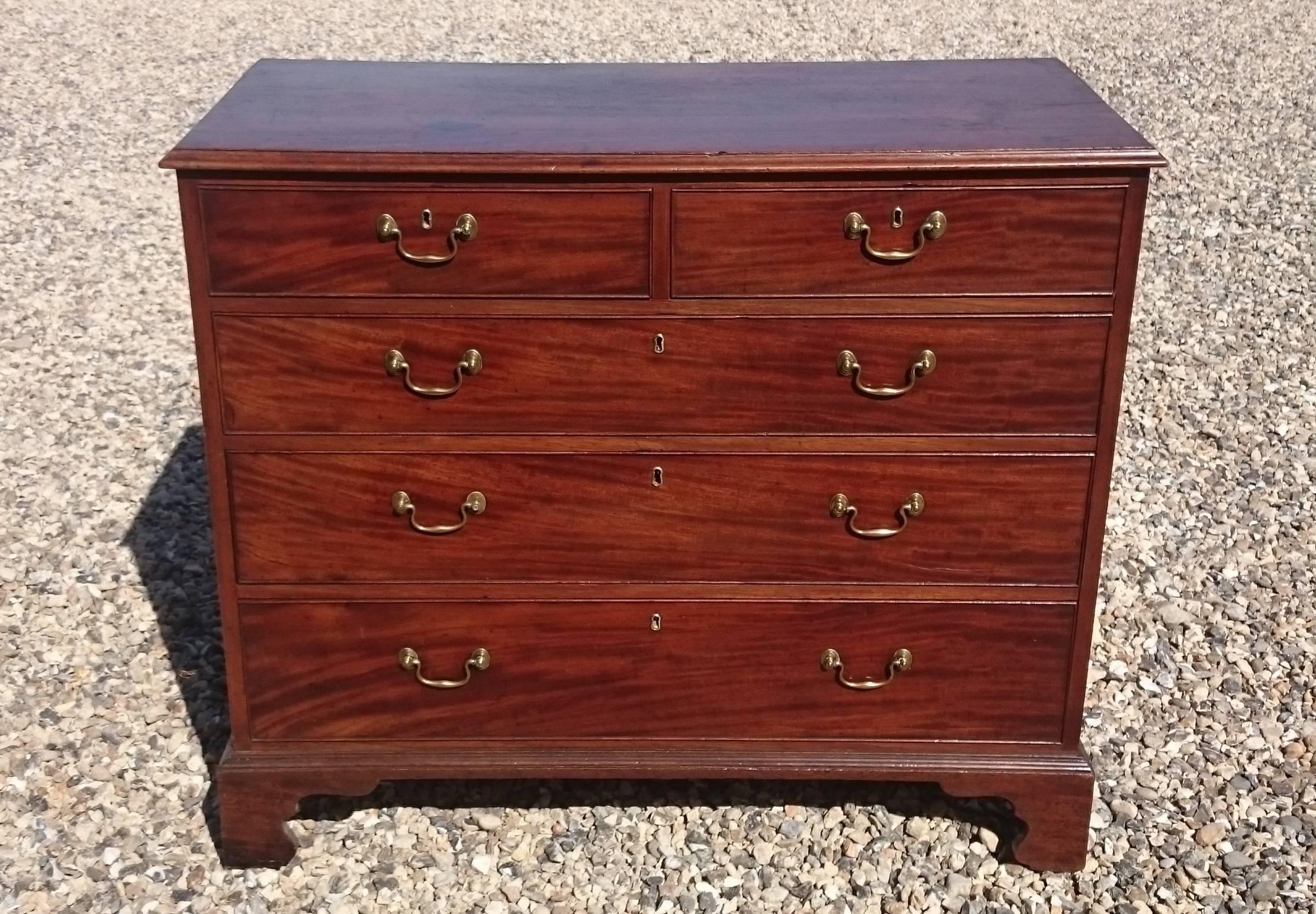 British Antique Chest of Drawers Cuban Mahogany For Sale