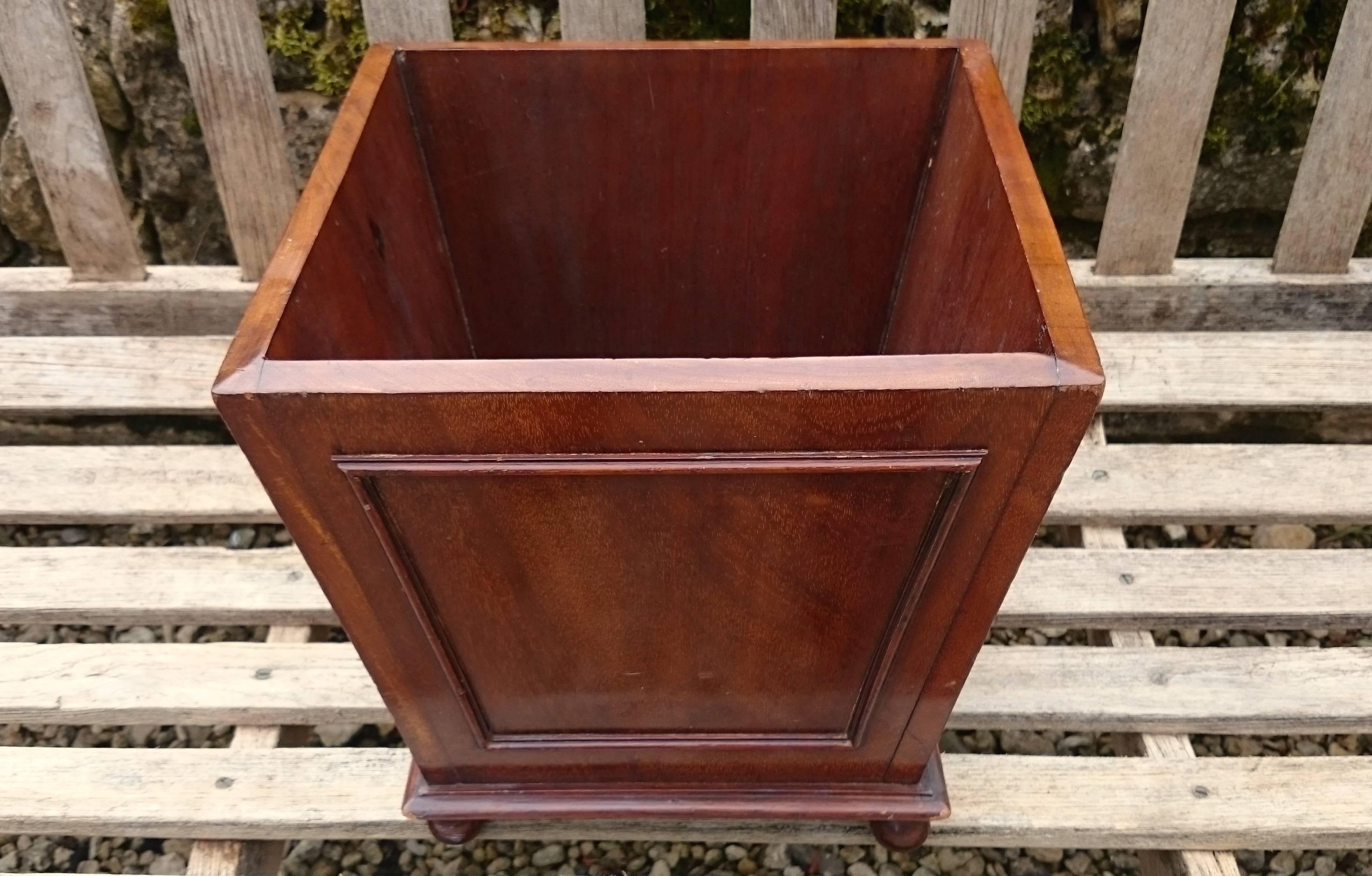Antique Mahogany Coat Scuttle, Log Basket, Bin or Wine Cooler In Good Condition In Gloucestershire, GB
