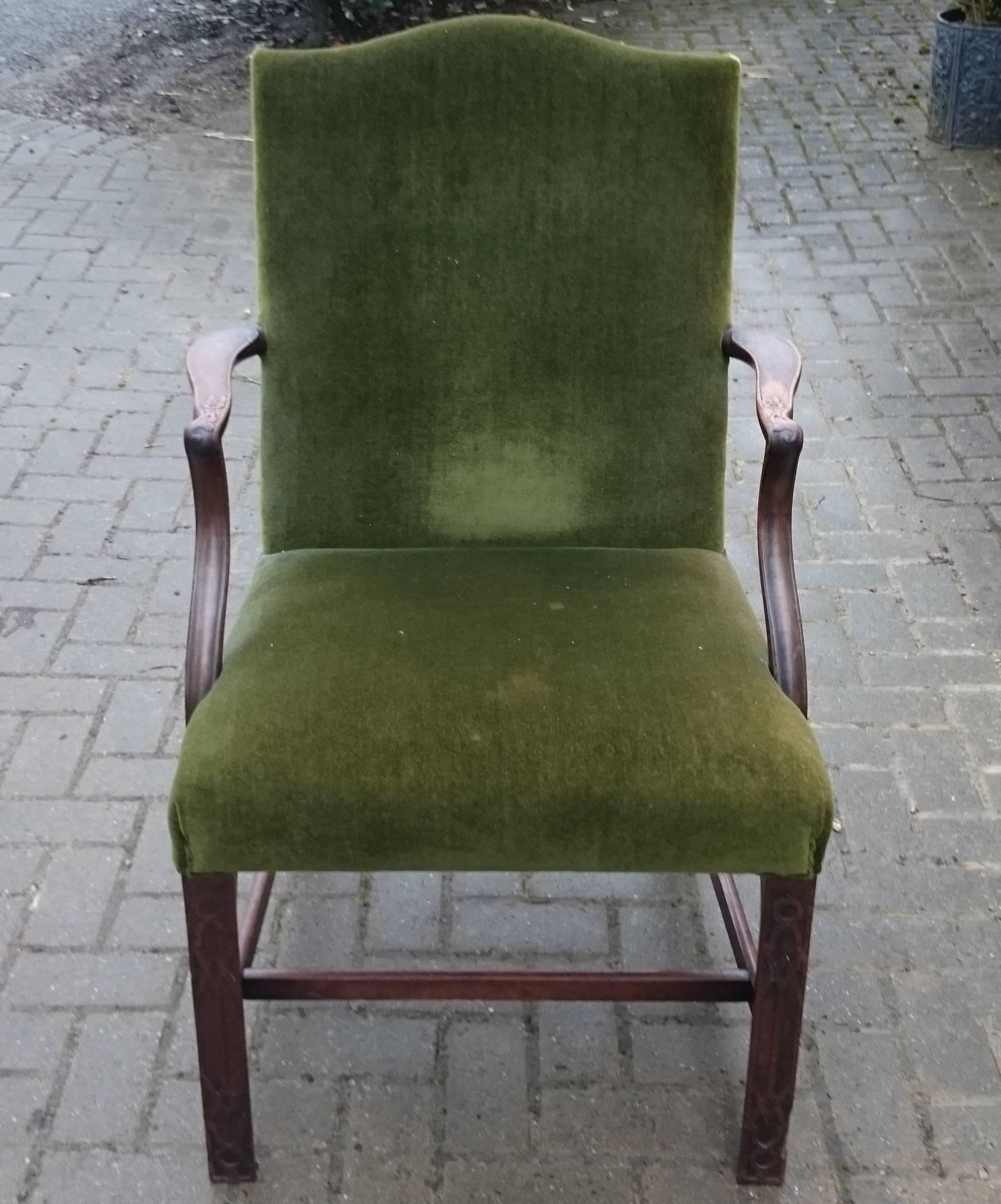 19th Century Gainsborough Library Chair in the Manner of Thomas Chippendale For Sale 1