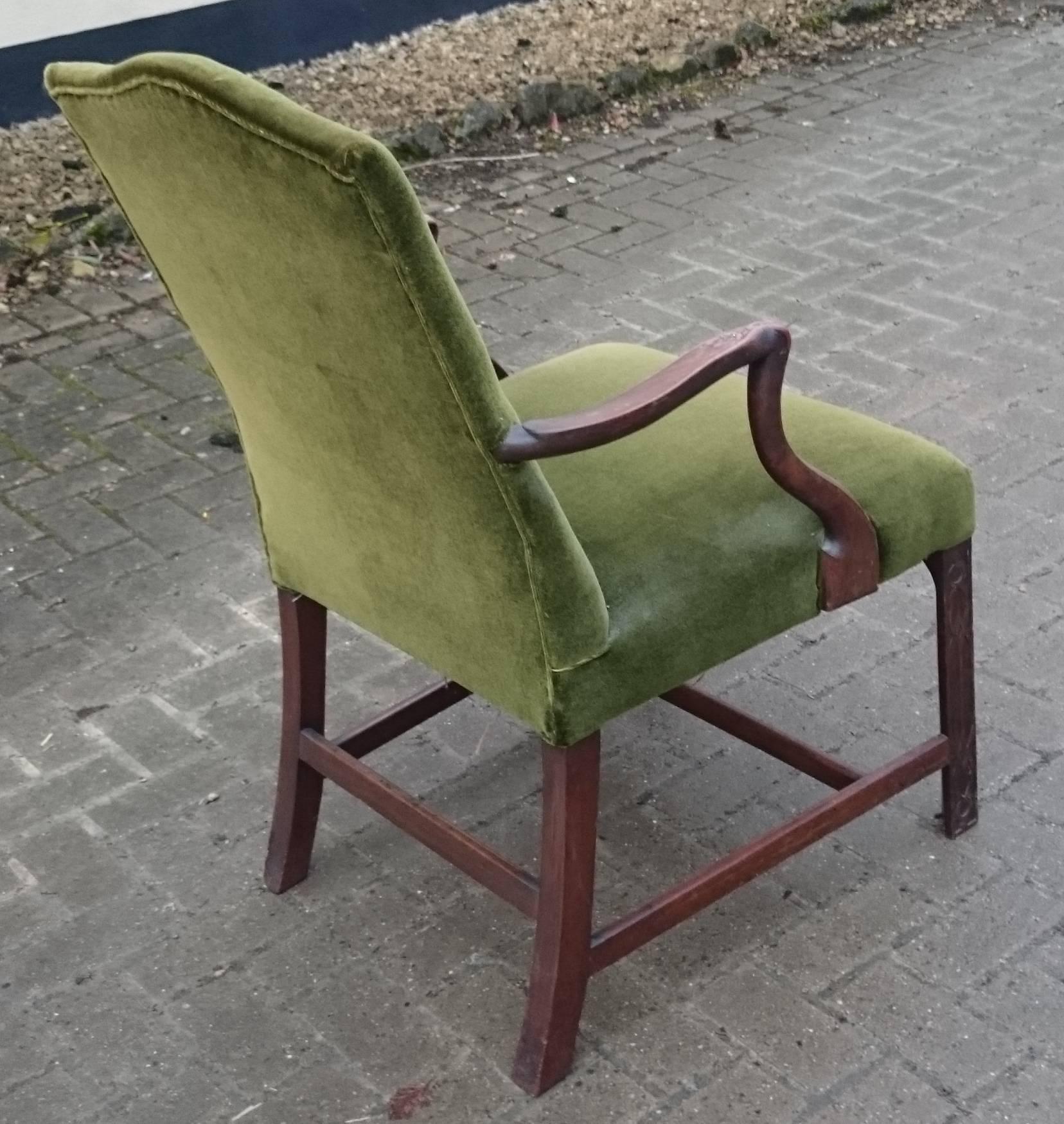 19th Century Gainsborough Library Chair in the Manner of Thomas Chippendale For Sale 2