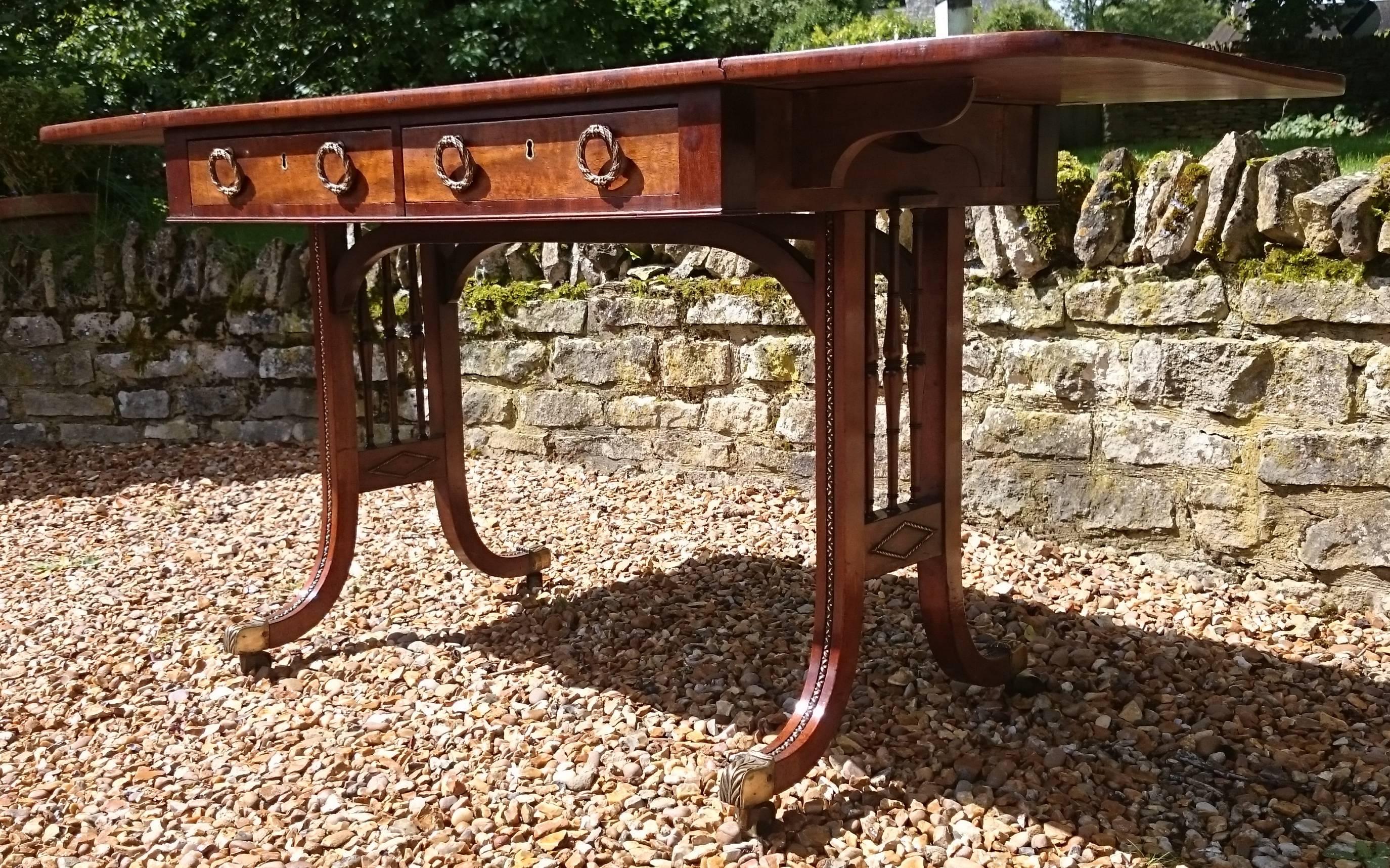 Very Fine Quality Early 19th Century Regency Mahogany Antique Sofa Table For Sale 6