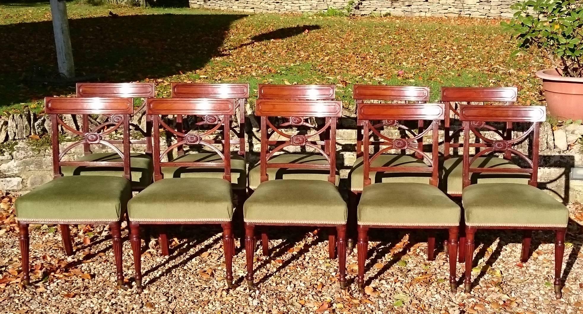 Set of 12 Early 19th Century Regency Mahogany Antique Dining Chairs 4