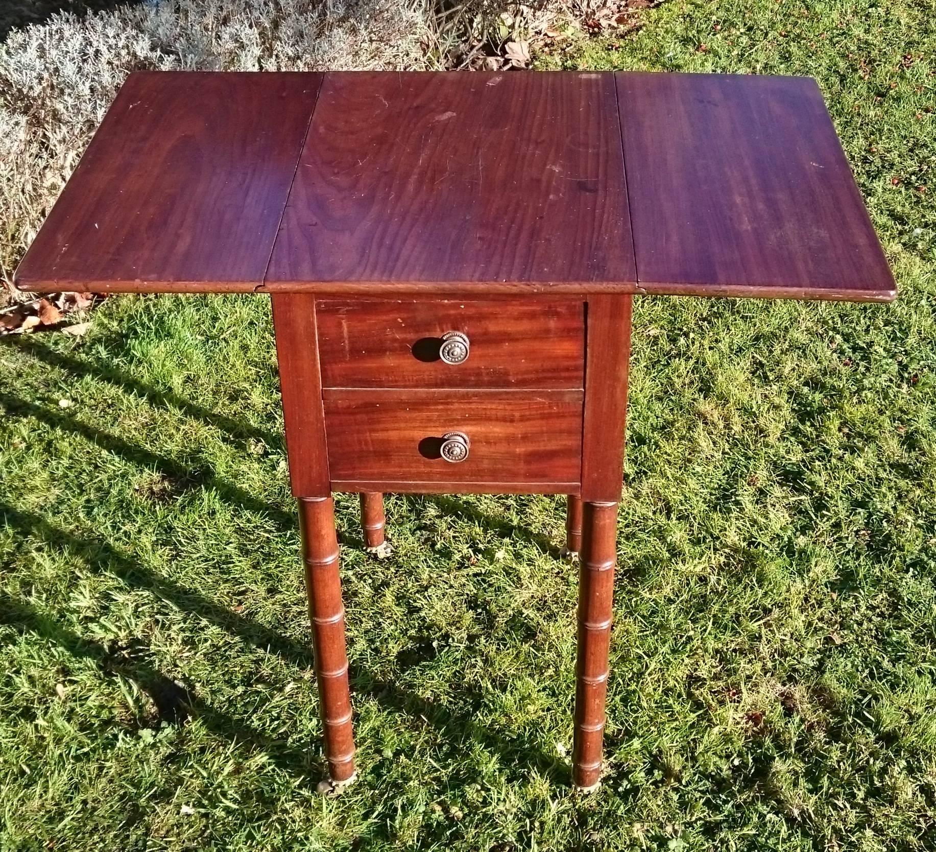 Early 19th Century Regency Period Mahogany Bedside Cupboard Nightstand In Excellent Condition For Sale In Gloucestershire, GB