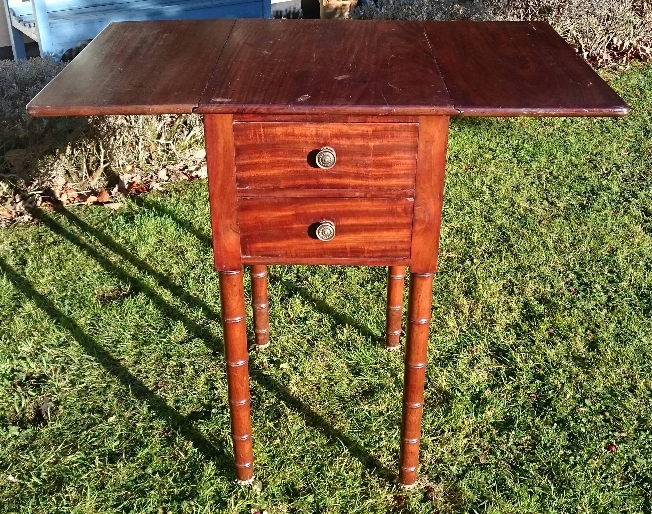 Early 19th Century Regency Period Mahogany Bedside Cupboard Nightstand For Sale 3