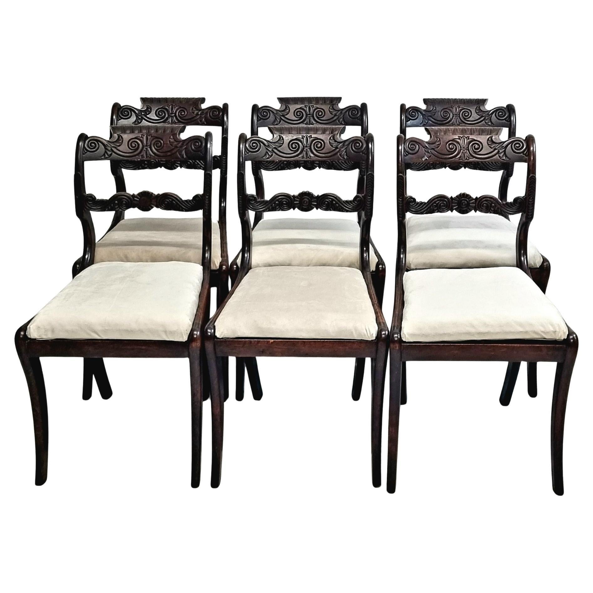 Carved Sillas de comedor