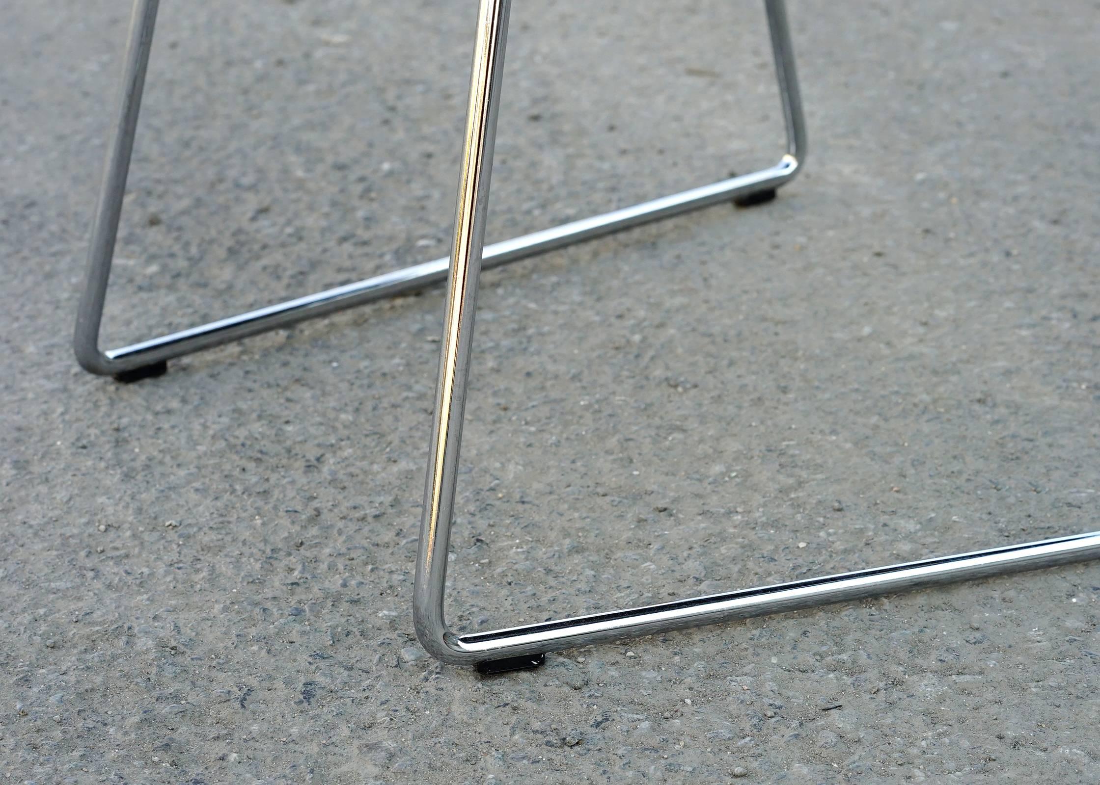 Bertoia for Knoll Diamond Chair 1