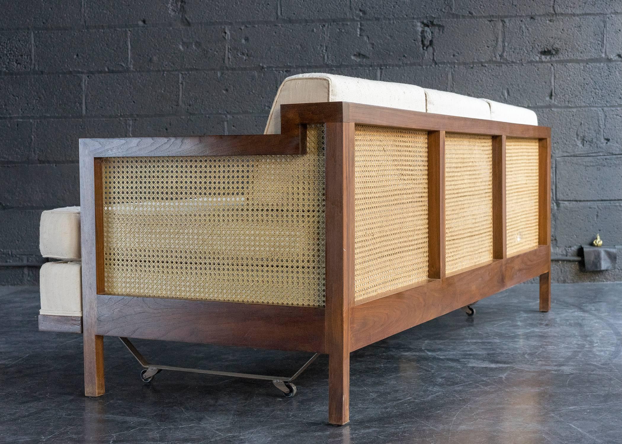 20th Century Convertible Trundle Daybed