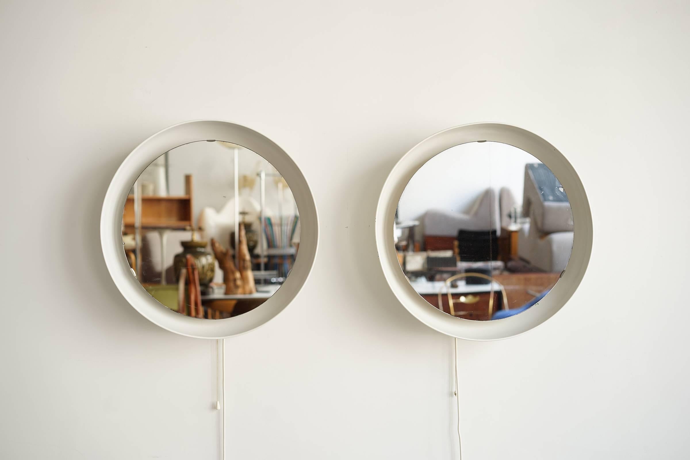 Illuminated Mirrors by Poul Henningsen 2