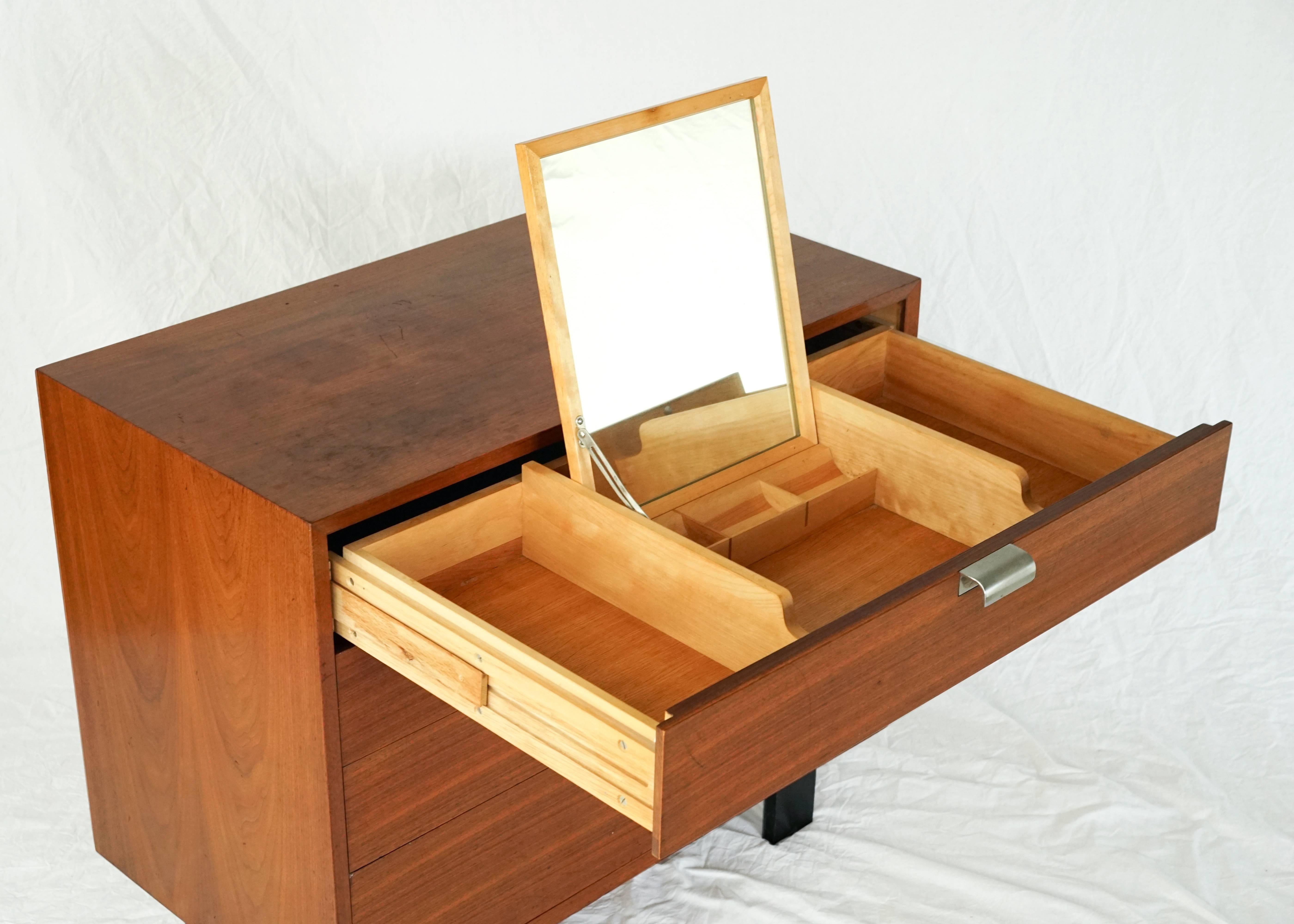 Mid-Century Modern George Nelson for Herman Miller Dresser with Built-In Vanity