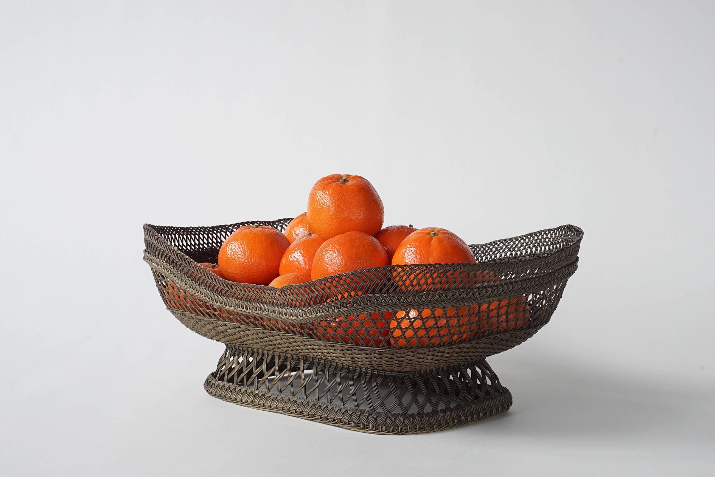 French Victorian Wire Footed Bowl / Basket In Good Condition In Brooklyn, NY