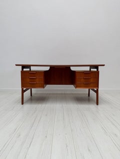 1960s Vintage Danish Design Teak Desk Model 75 by Gunni Omann for Omann Jun