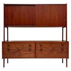 Credenza vintage danese in teak degli anni ’50, modello RY20, disegnata da Hans J. Wegner per Ry Møbler