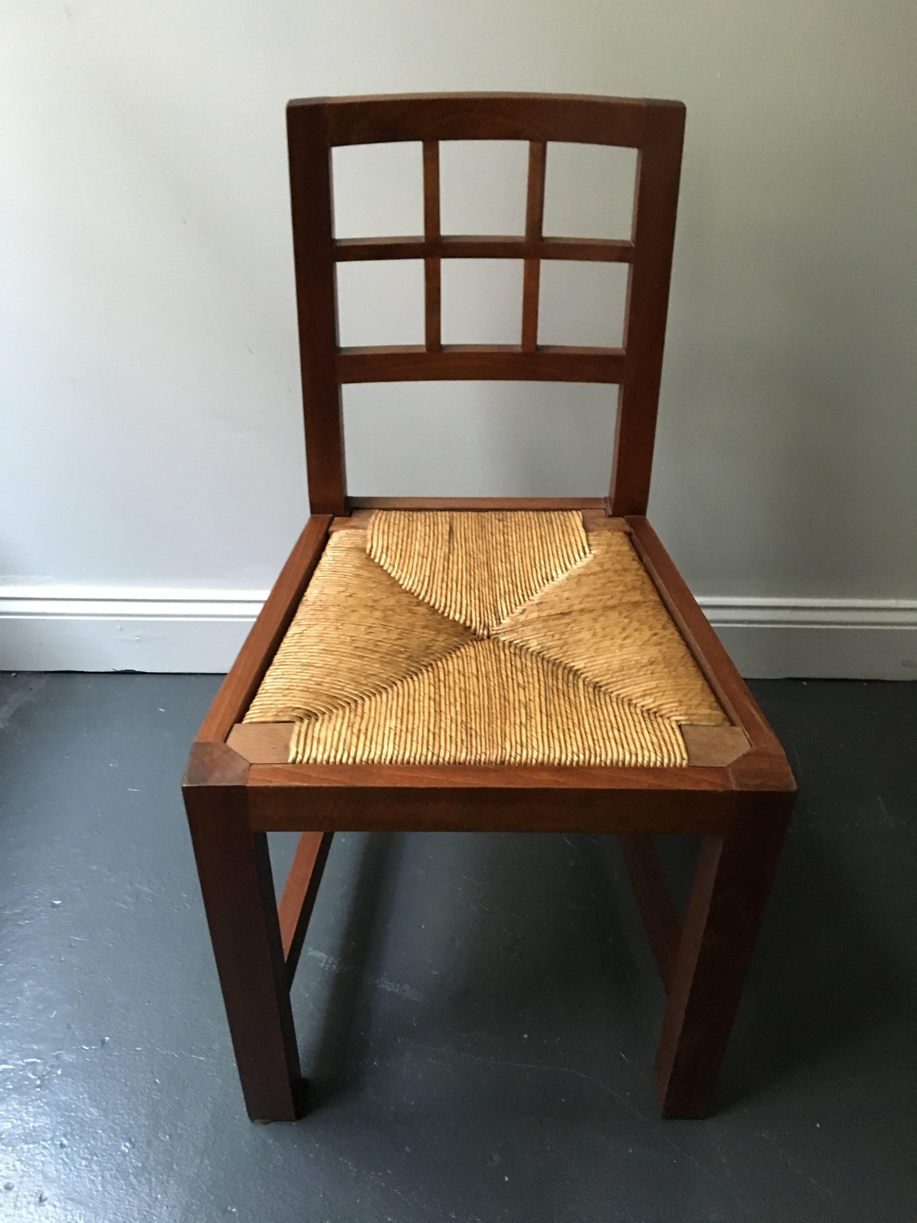 Moderne Ensemble de six chaises d'appoint ou chaises de salle à manger attribuées à Francis Jourdain en vente