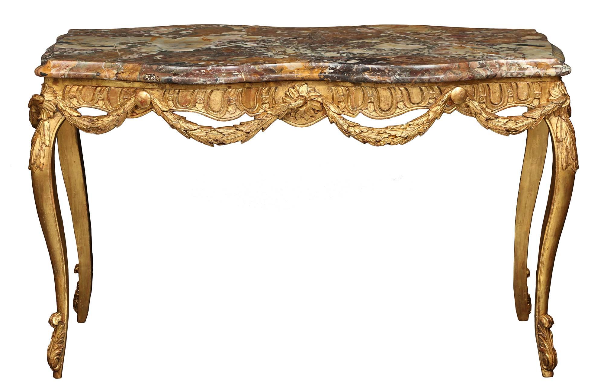 Italian 18th Century Louis XV Period Giltwood and Marble Center Table In Excellent Condition In West Palm Beach, FL