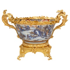 Chinese early 19th century Imari Porcelain and French Ormolu mounted centerpiece