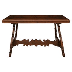A Tuscan early 19th century Walnut coffee table