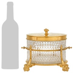 Boîte en cristal de Baccarat et bronze doré du XIXe siècle, de style Louis XVI